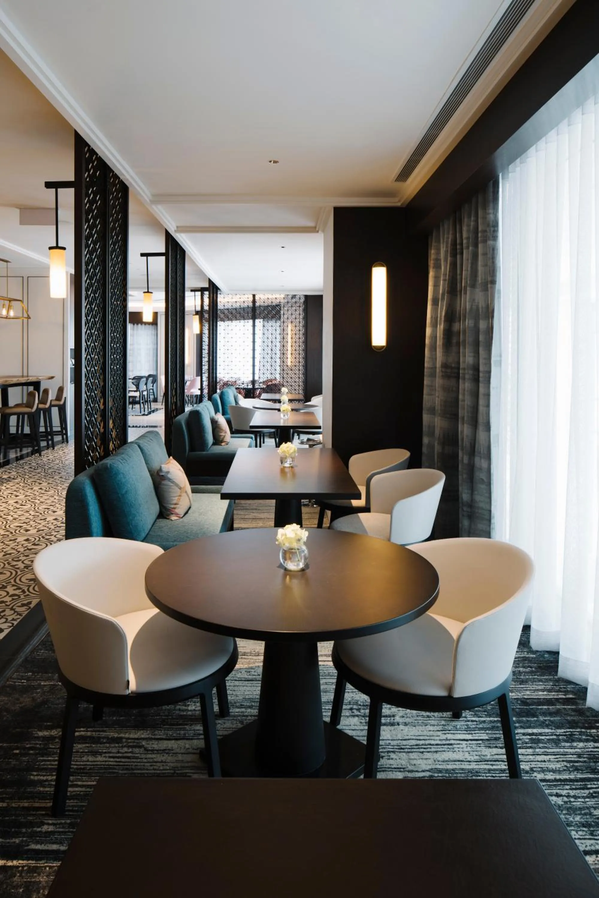 Restaurant/places to eat in Grand Park City Hall