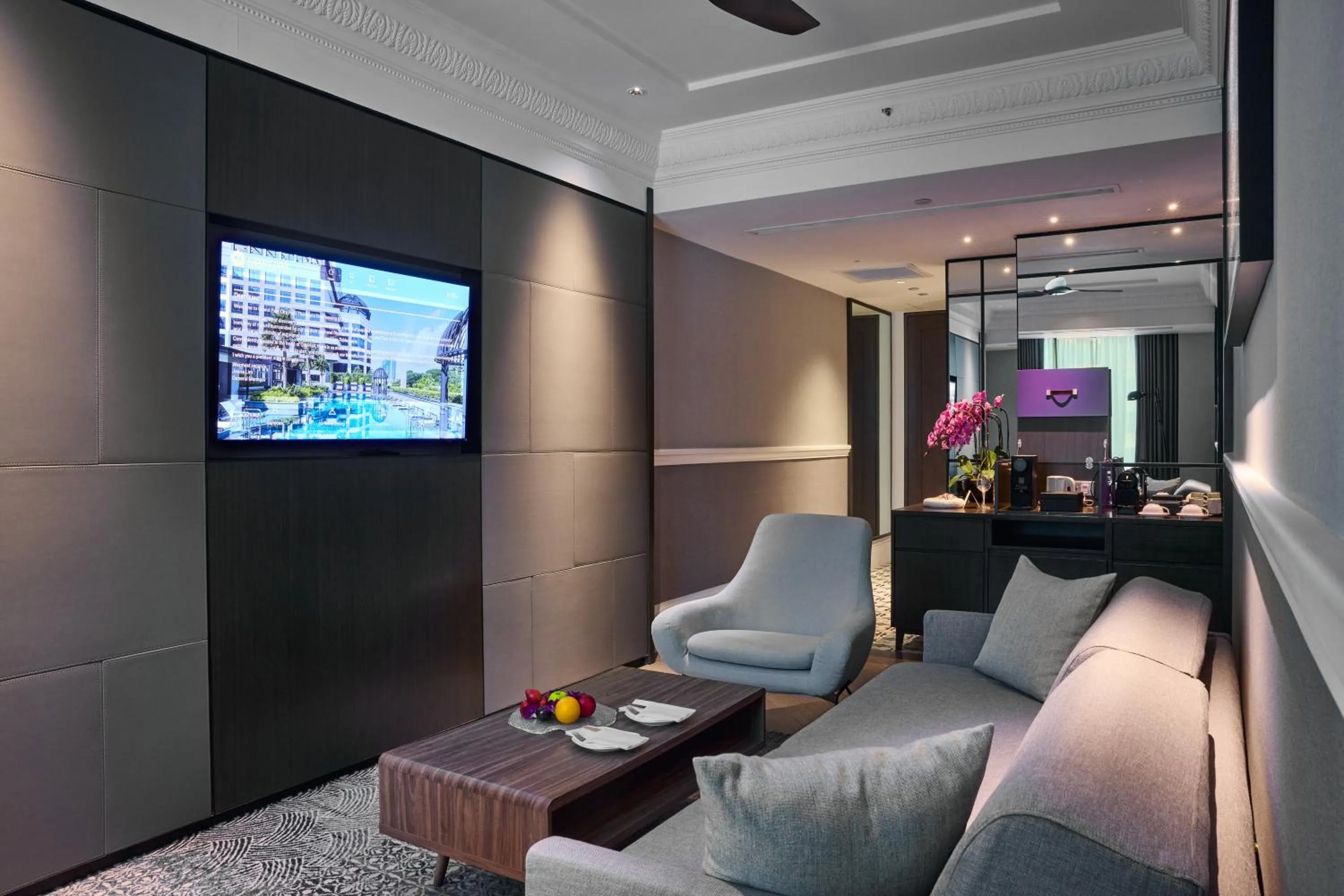 Living room in Grand Park City Hall