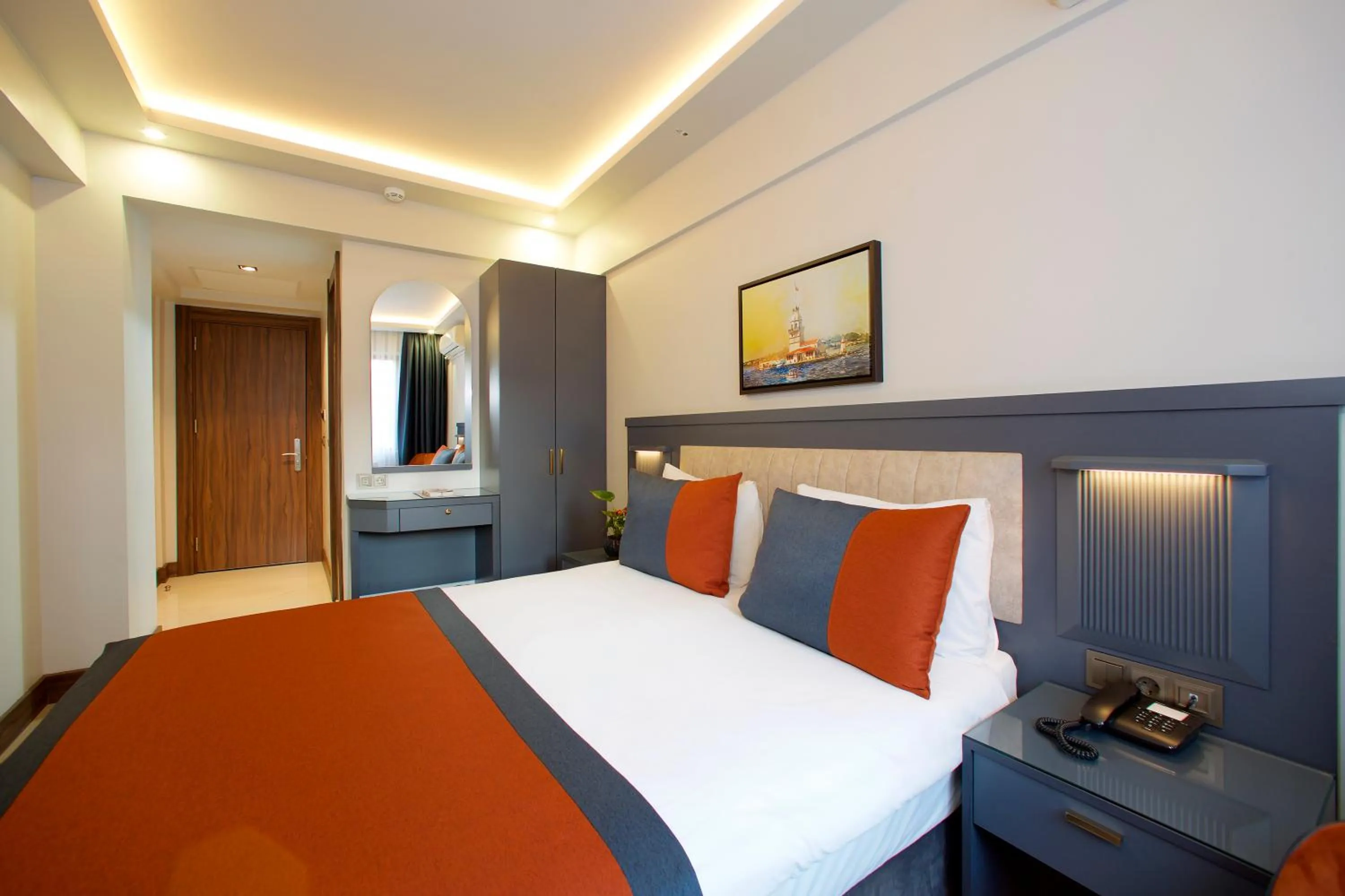 Photo of the whole room, Bed in Hotel Eyfel