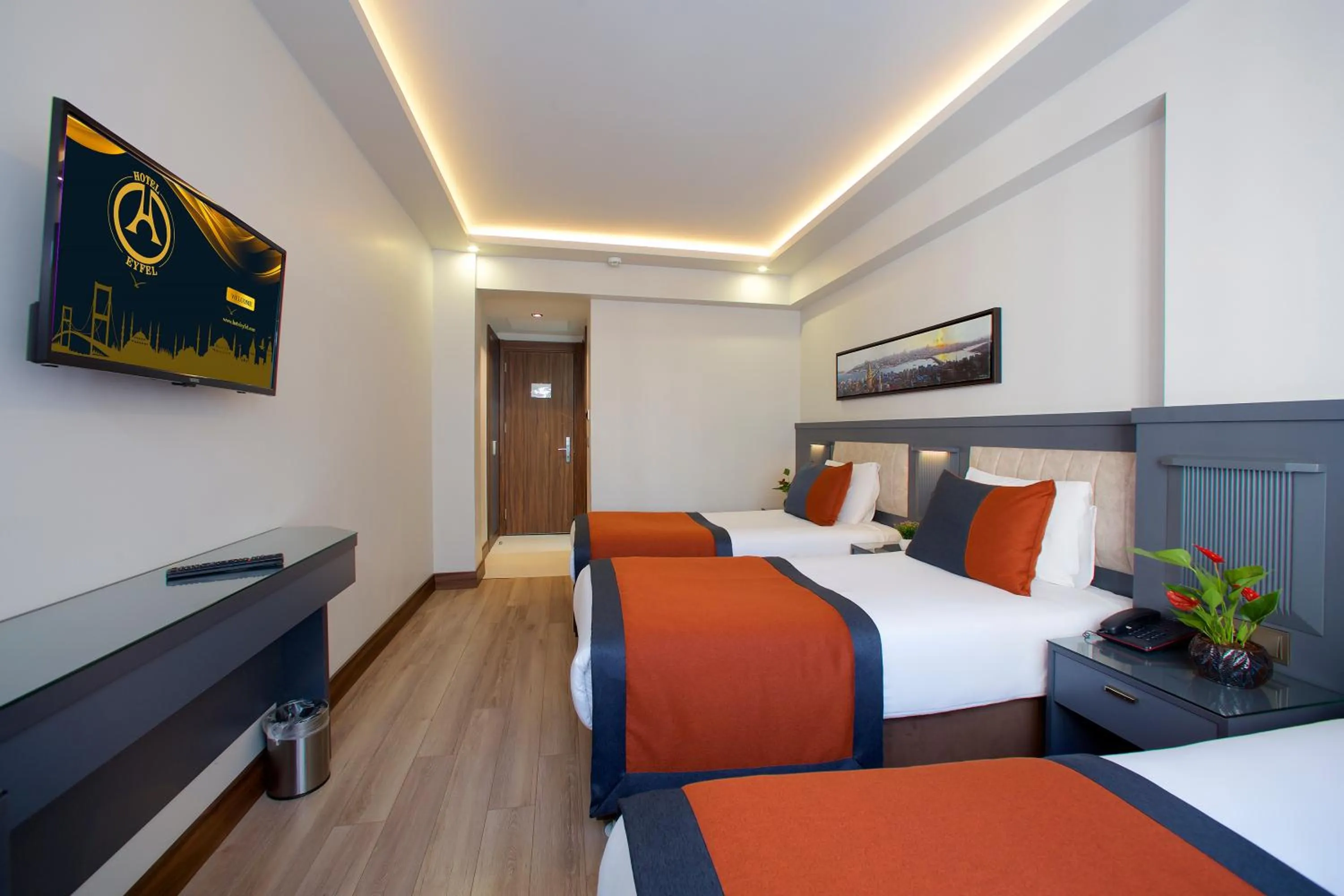 Photo of the whole room, Bed in Hotel Eyfel