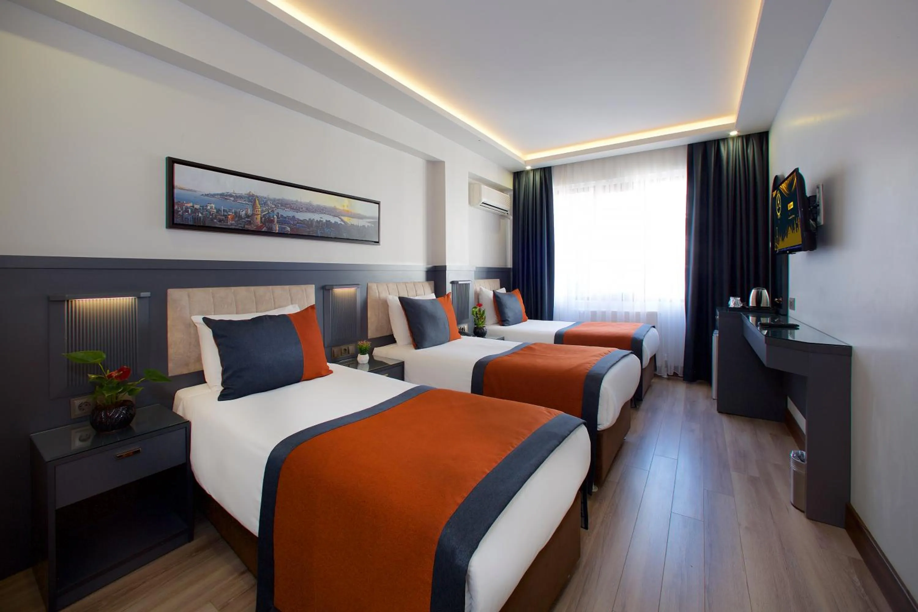 Photo of the whole room, Bed in Hotel Eyfel