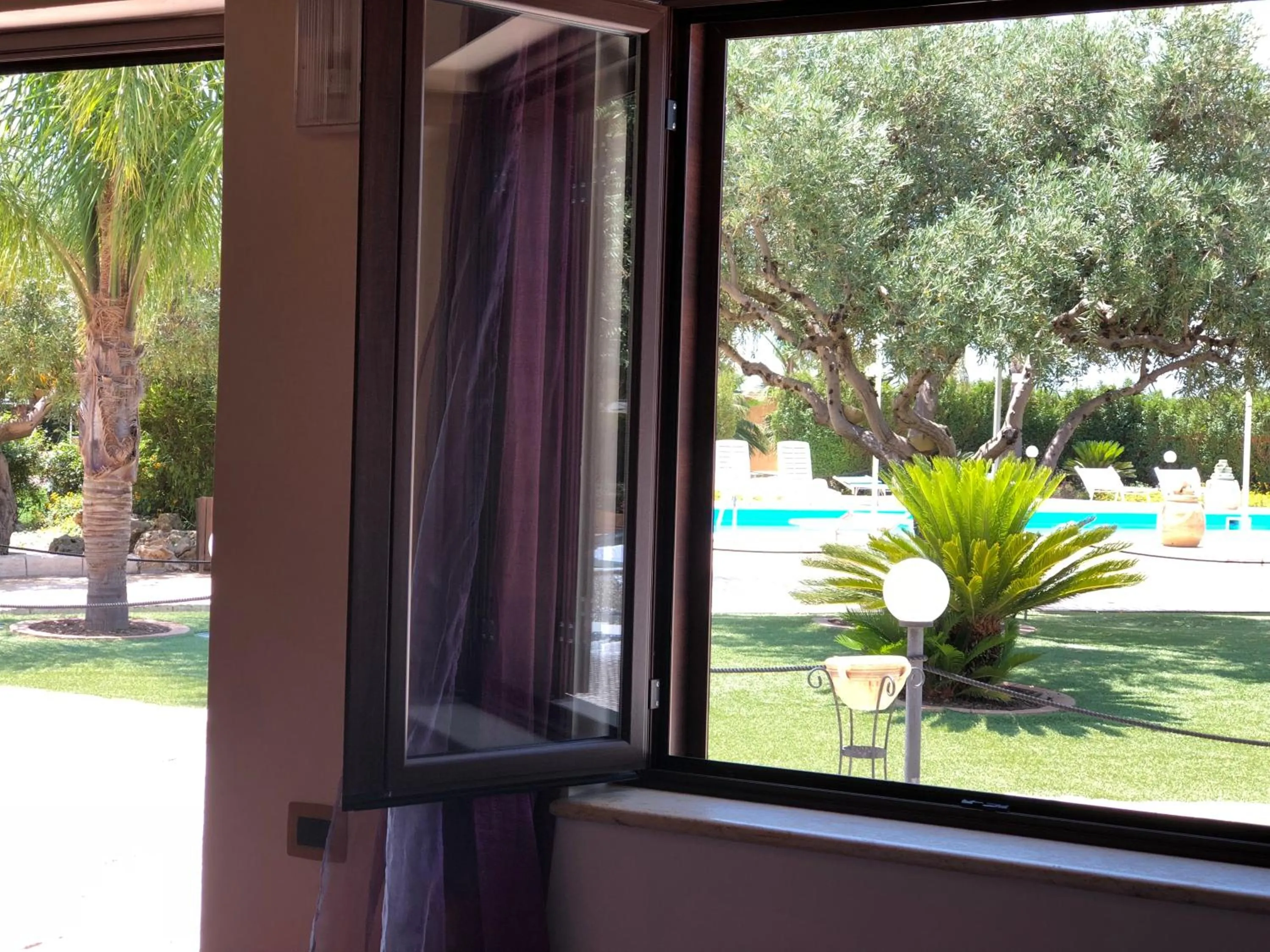 Pool view in Villa Alisia