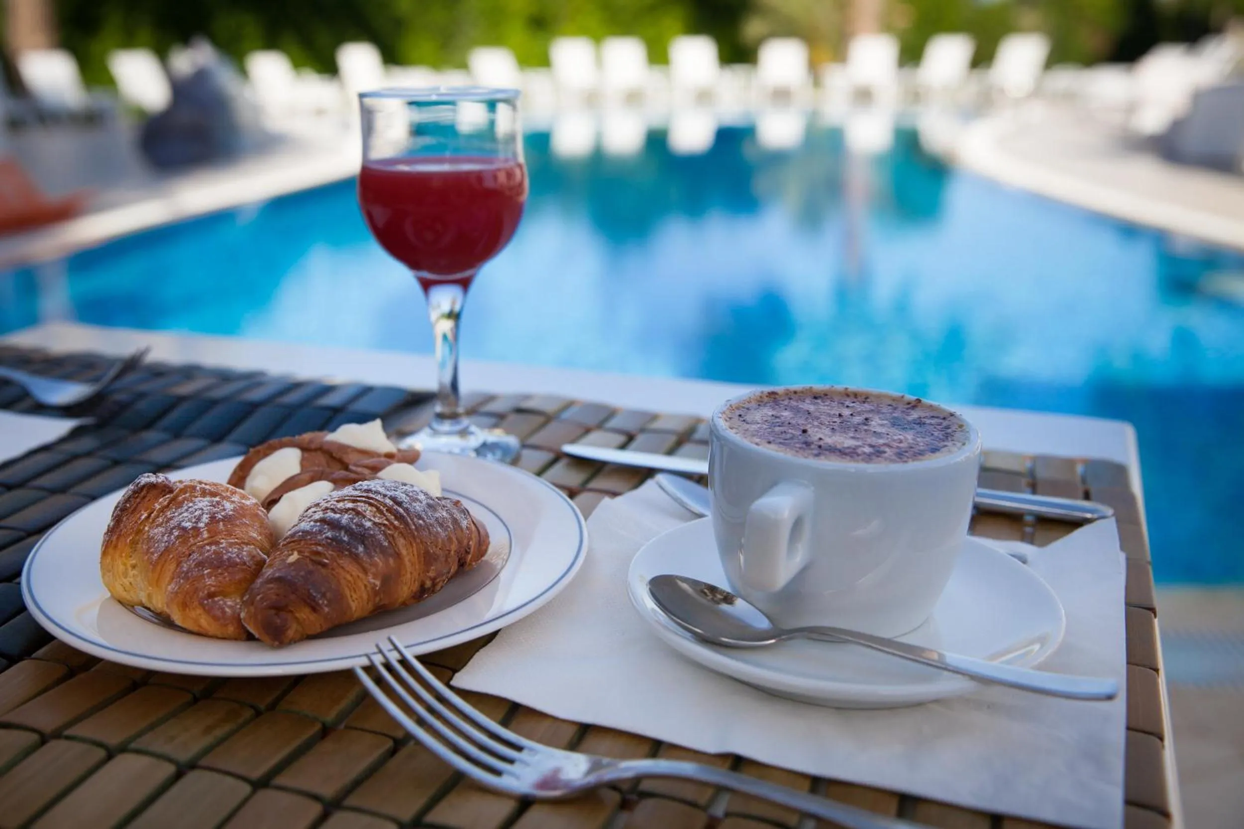 Continental breakfast in Modica Palace Hotel