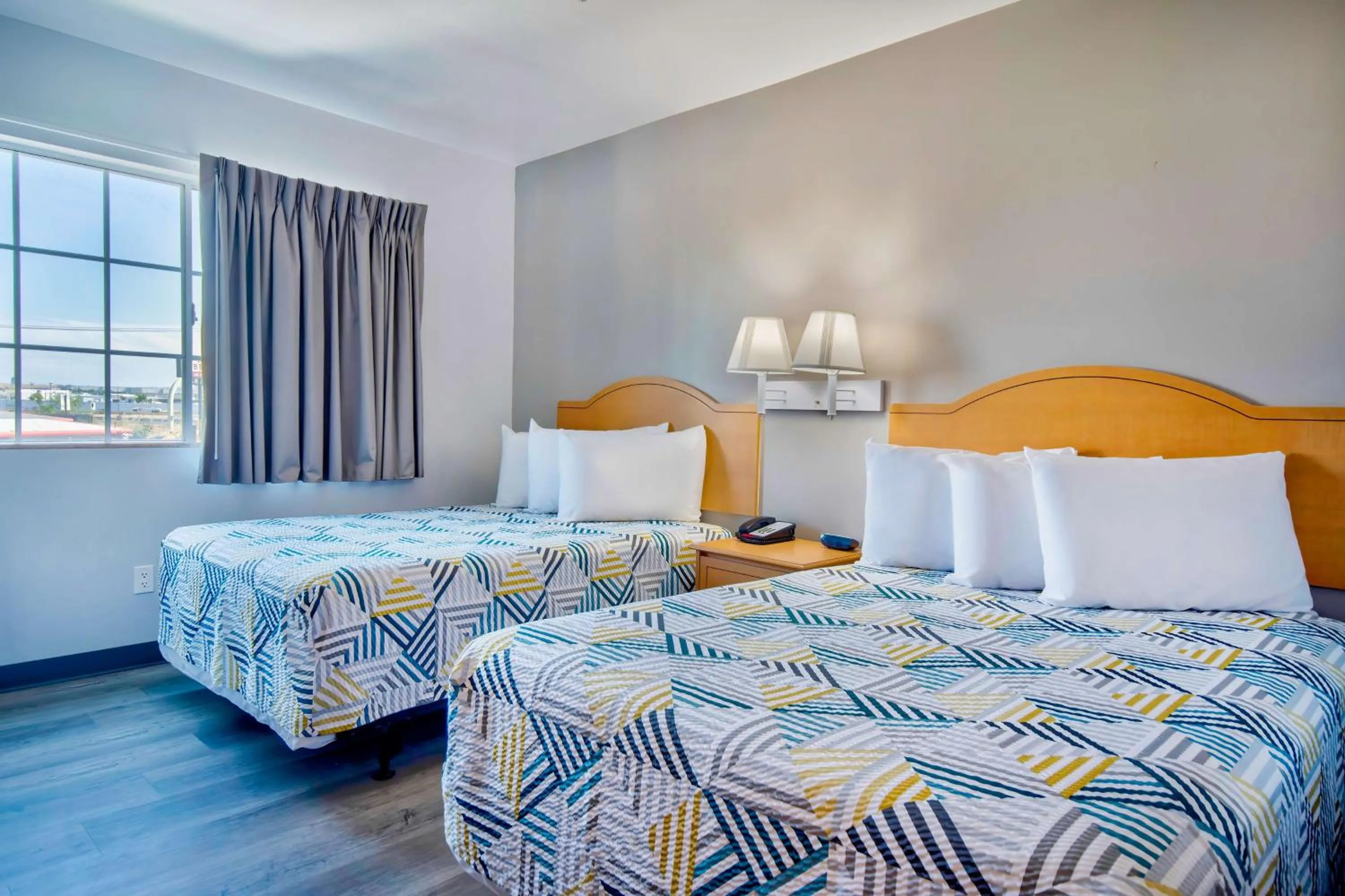 Bedroom, Bed in Studio 6-Bakersfield, CA