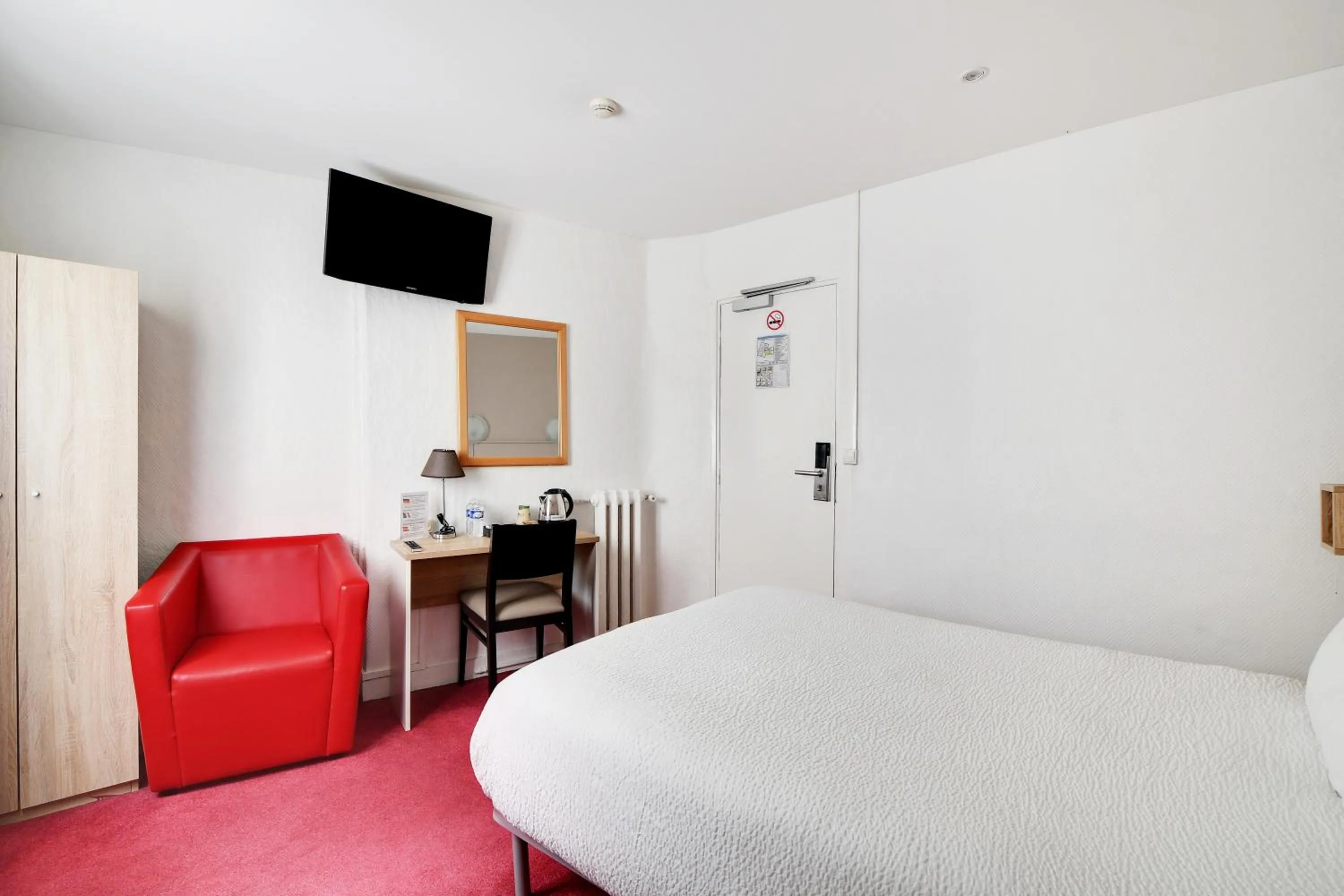 Bedroom, Bed in Altona