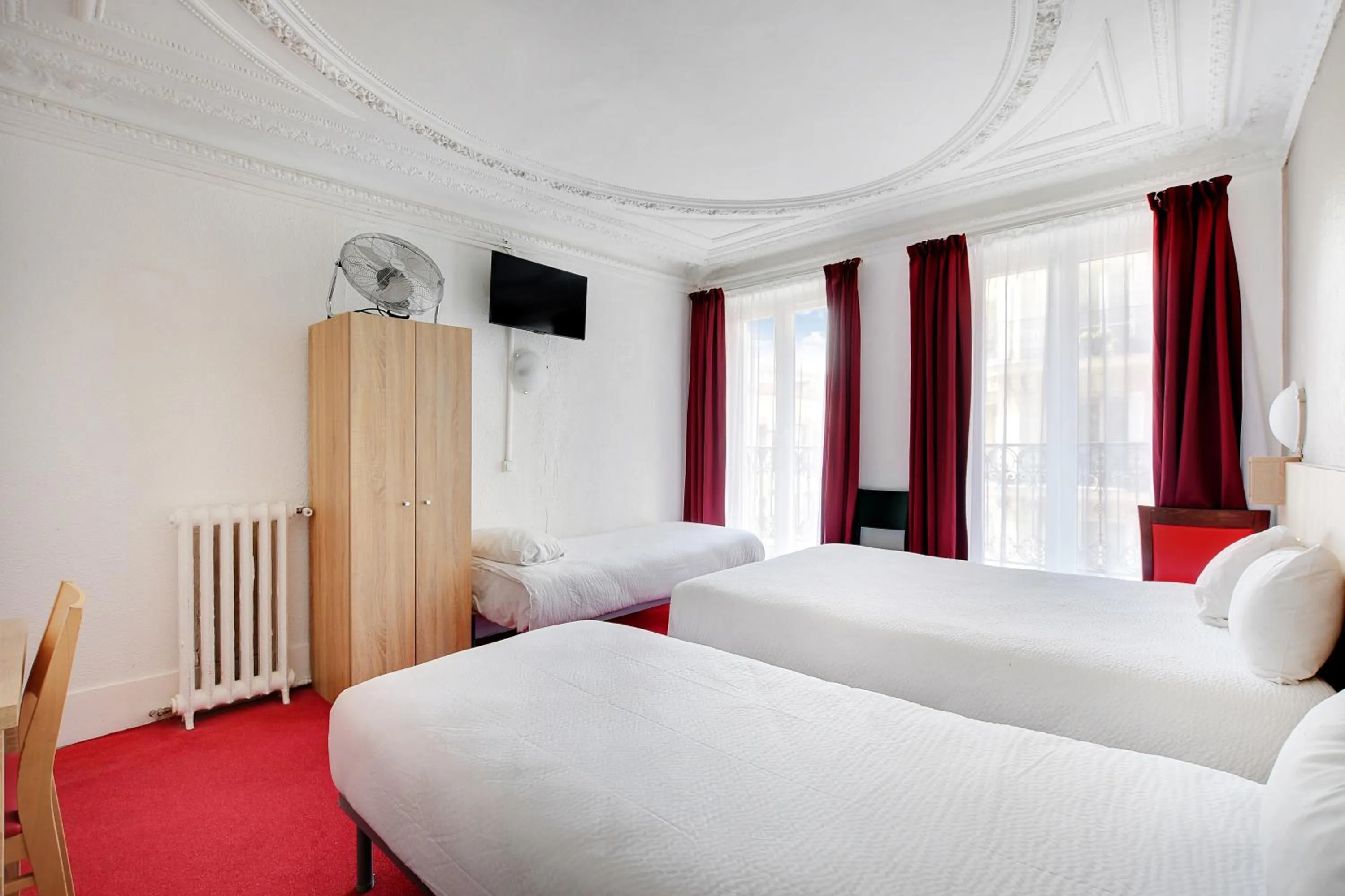 Bedroom, Bed in Altona