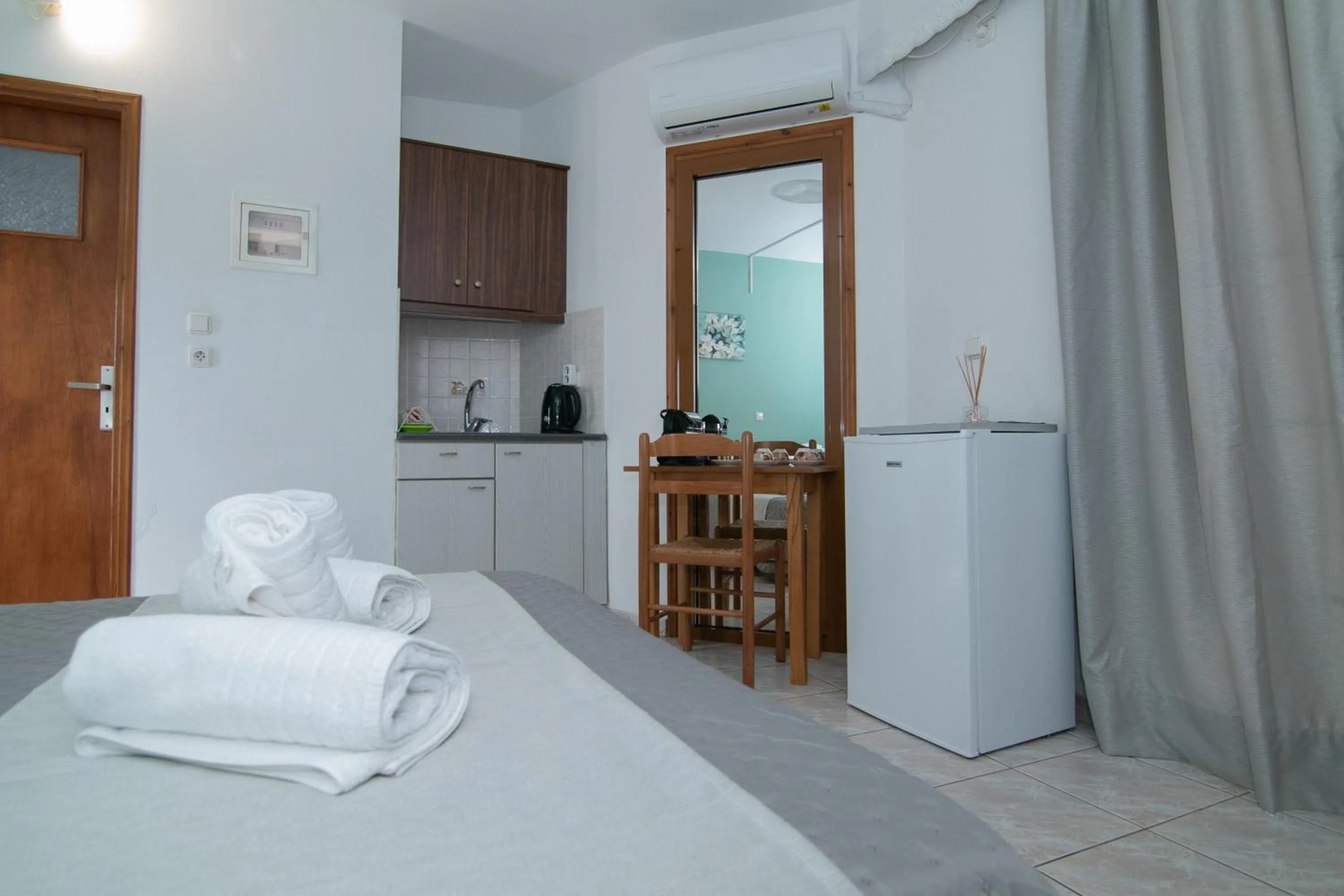 Bed in Malvasia Corner Studios - ex Romeo's House