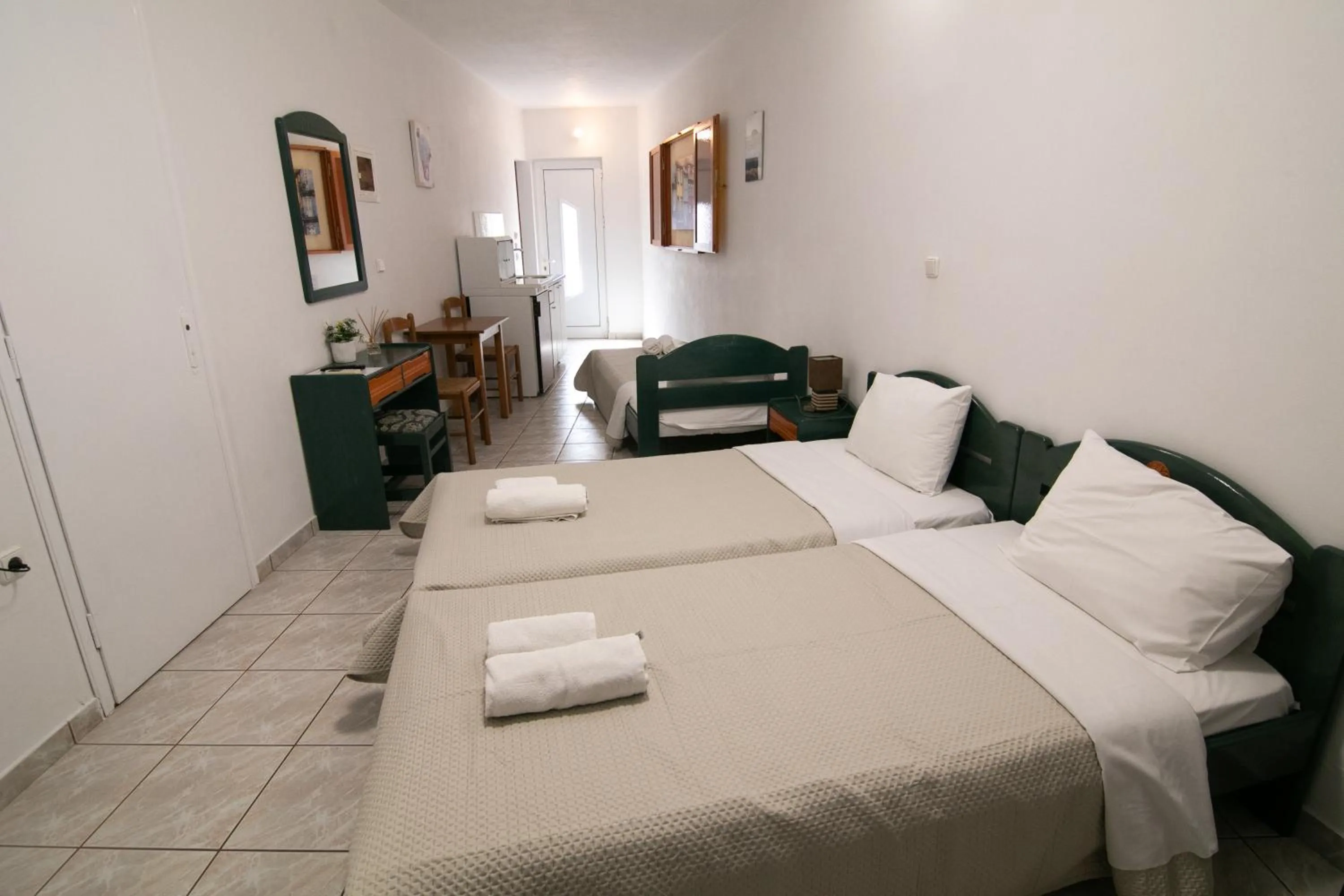 Bed in Malvasia Corner Studios - ex Romeo's House