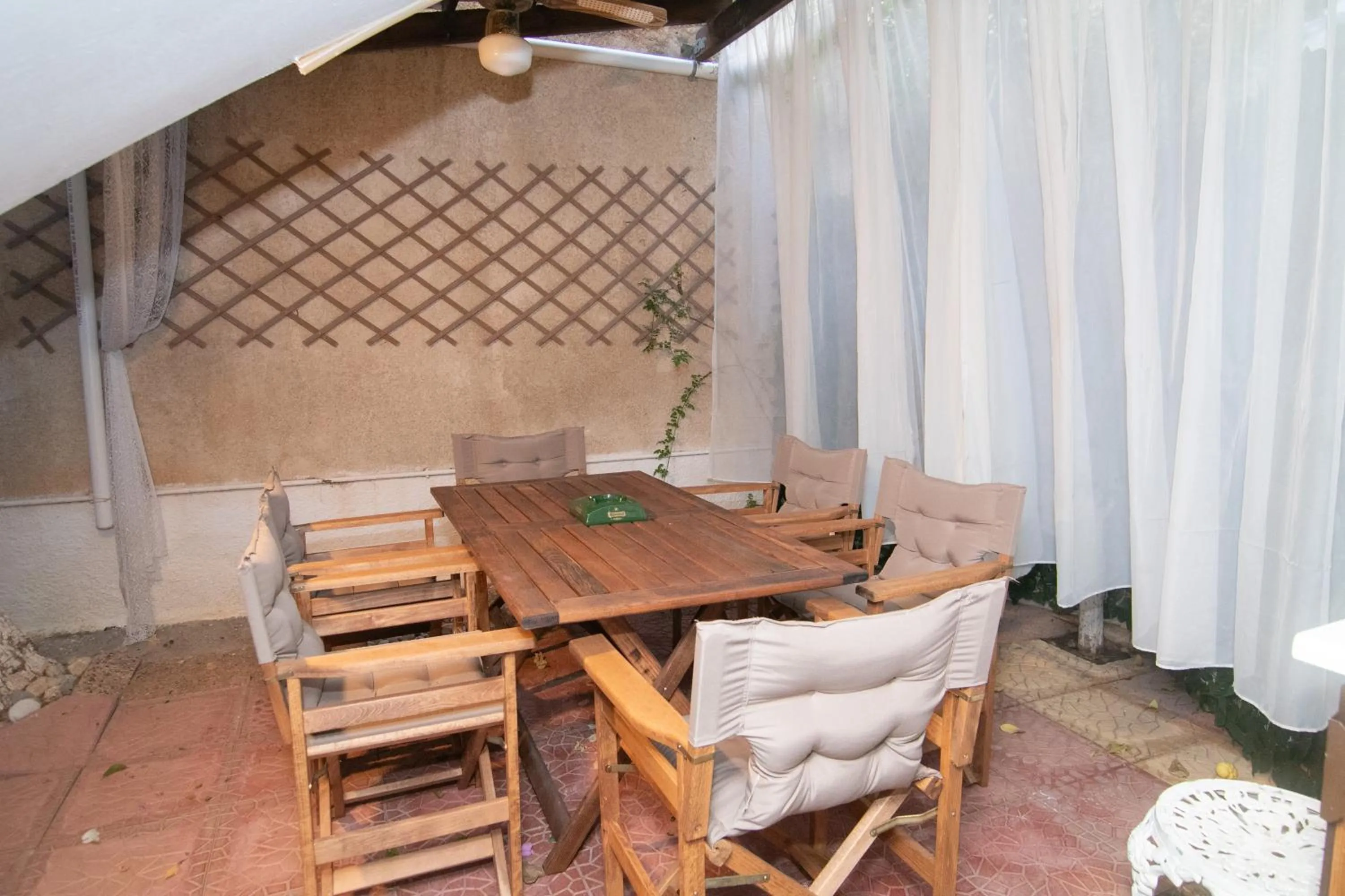 Malvasia Corner Studios - ex Romeo's House