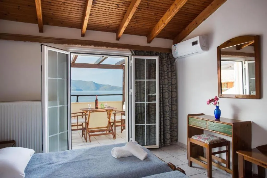 Bed in Malvasia Corner Studios - ex Romeo's House