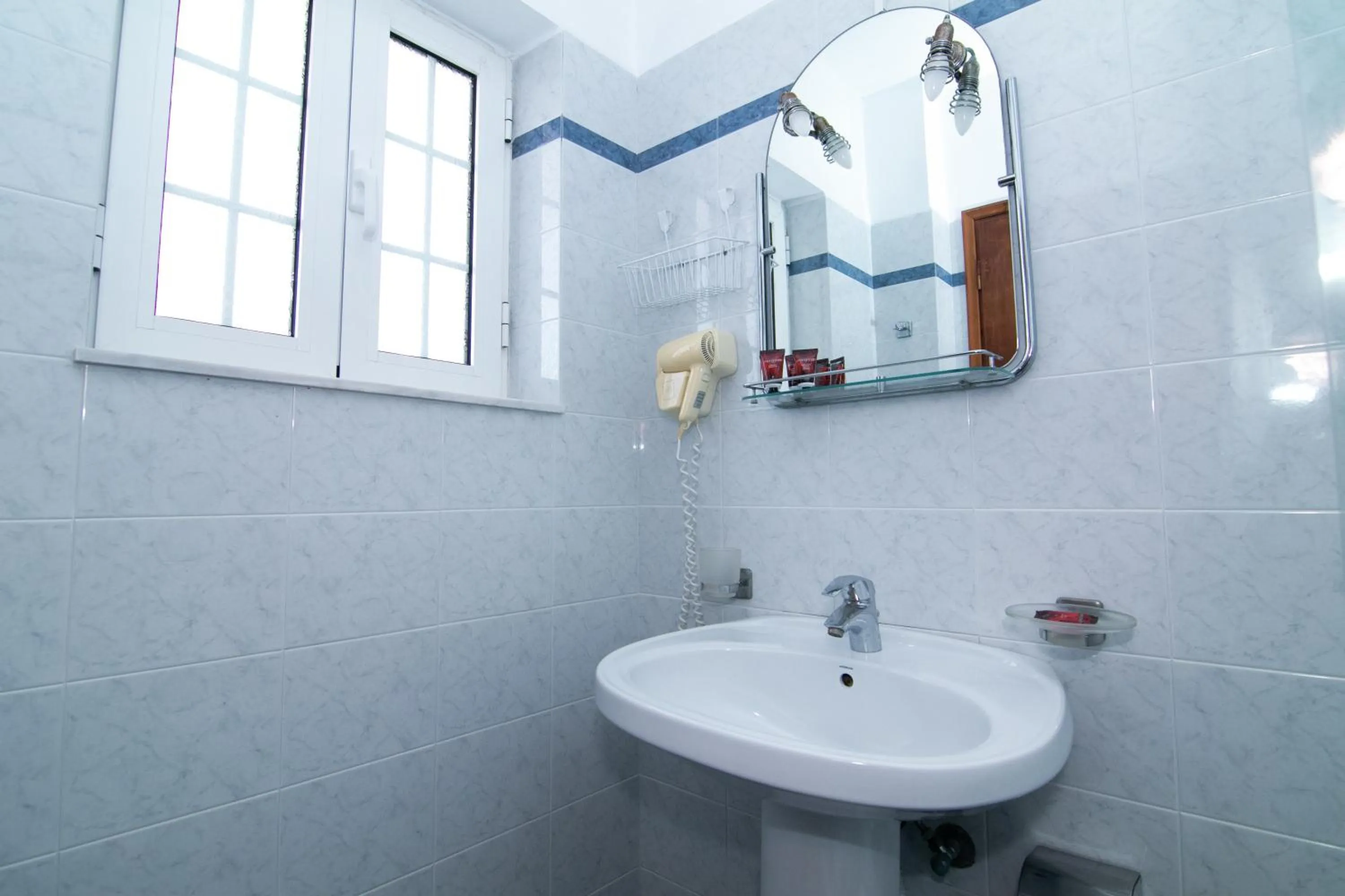 Malvasia Corner Studios - ex Romeo's House