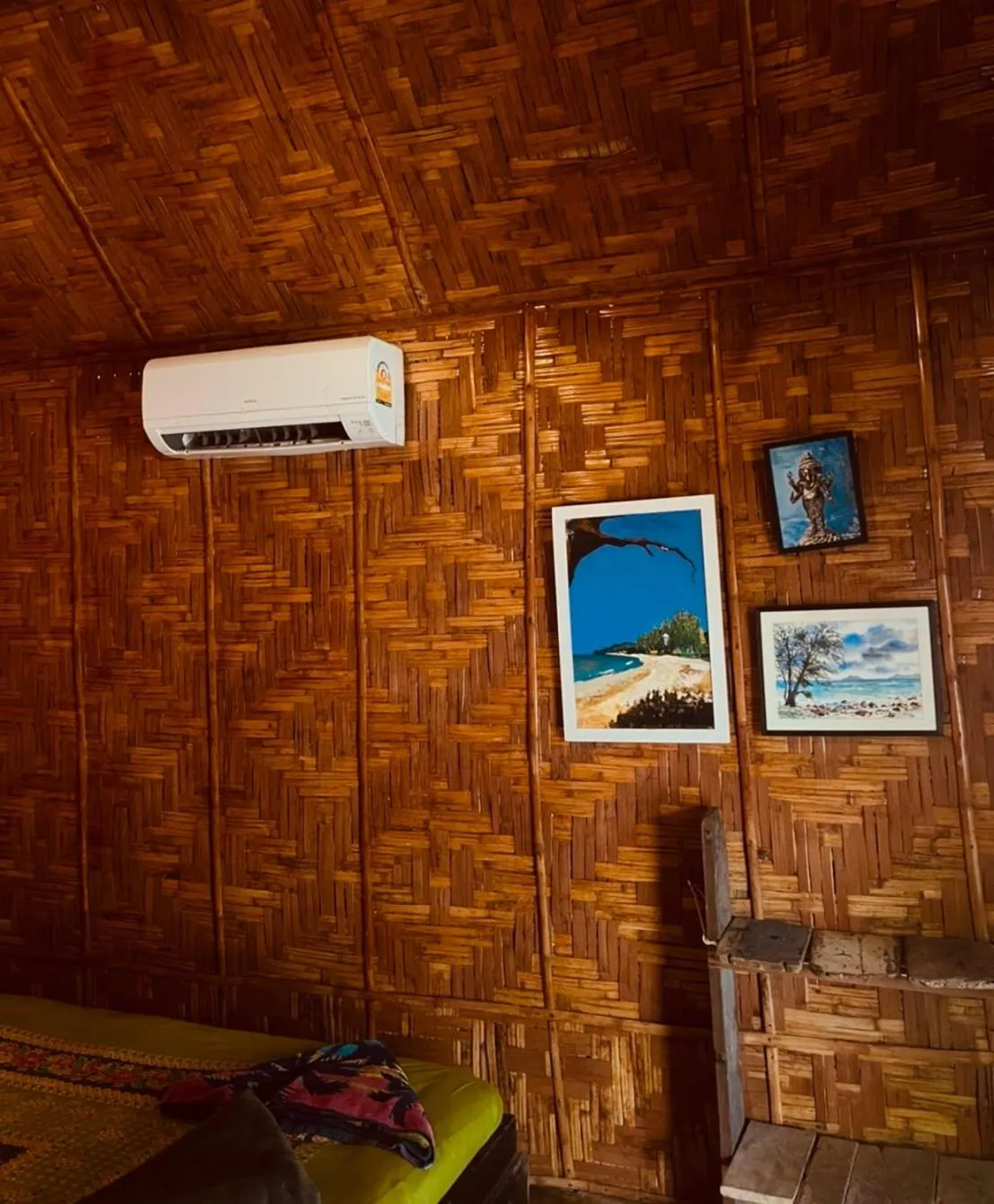 air conditioner in Sanctuary Lanta