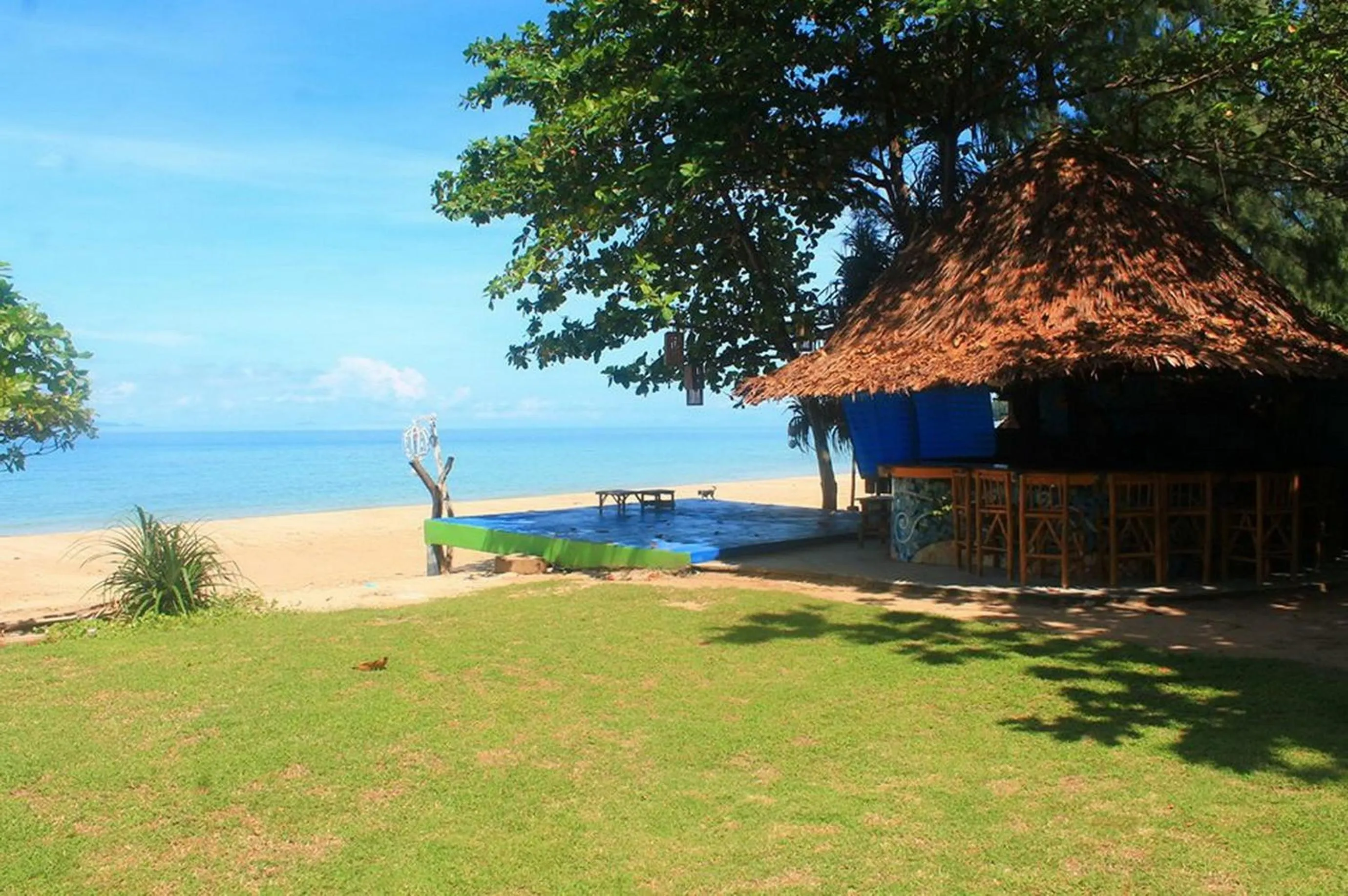 Restaurant/places to eat in Sanctuary Lanta