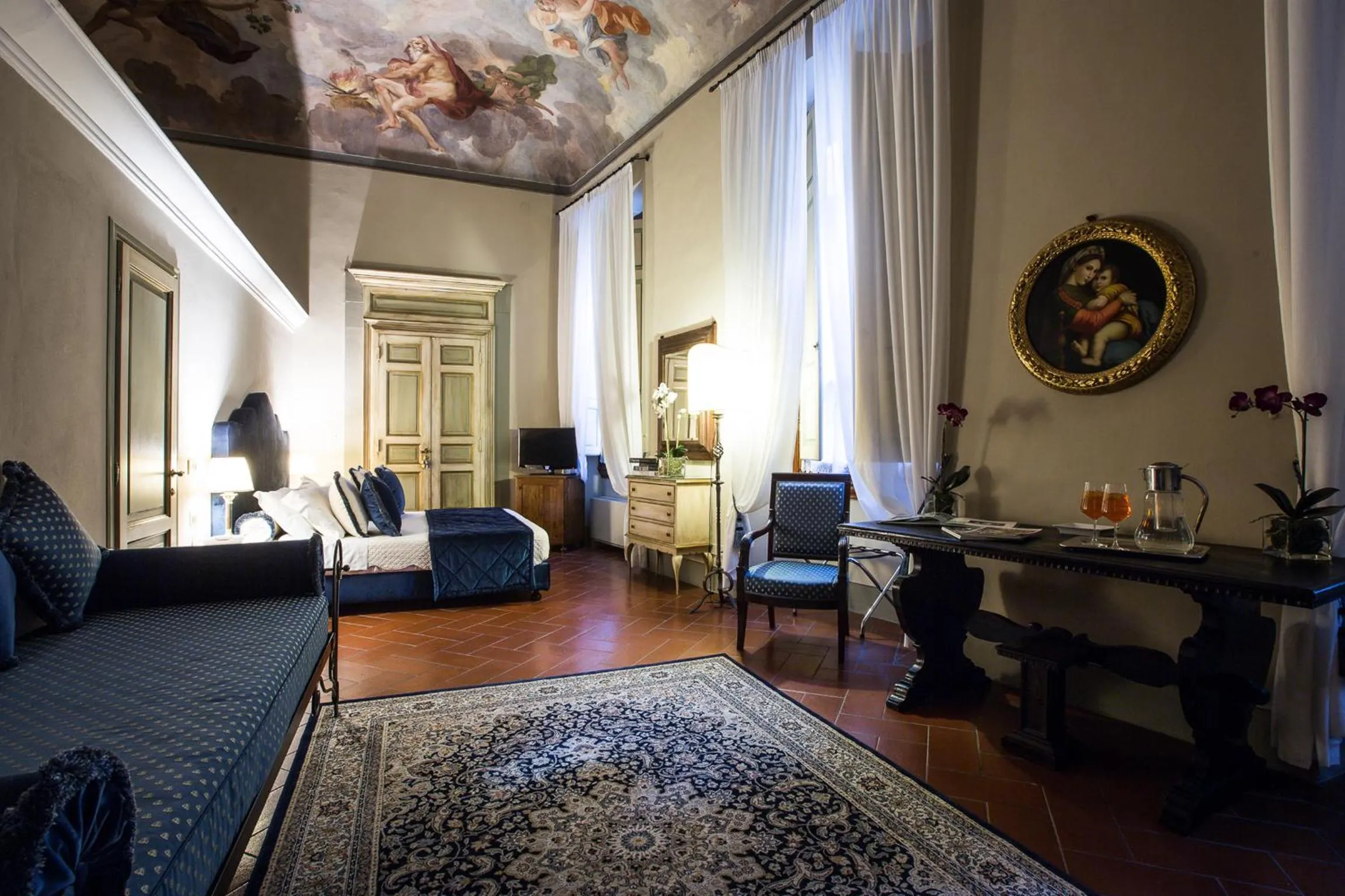 Bedroom, Bed in Hotel Burchianti