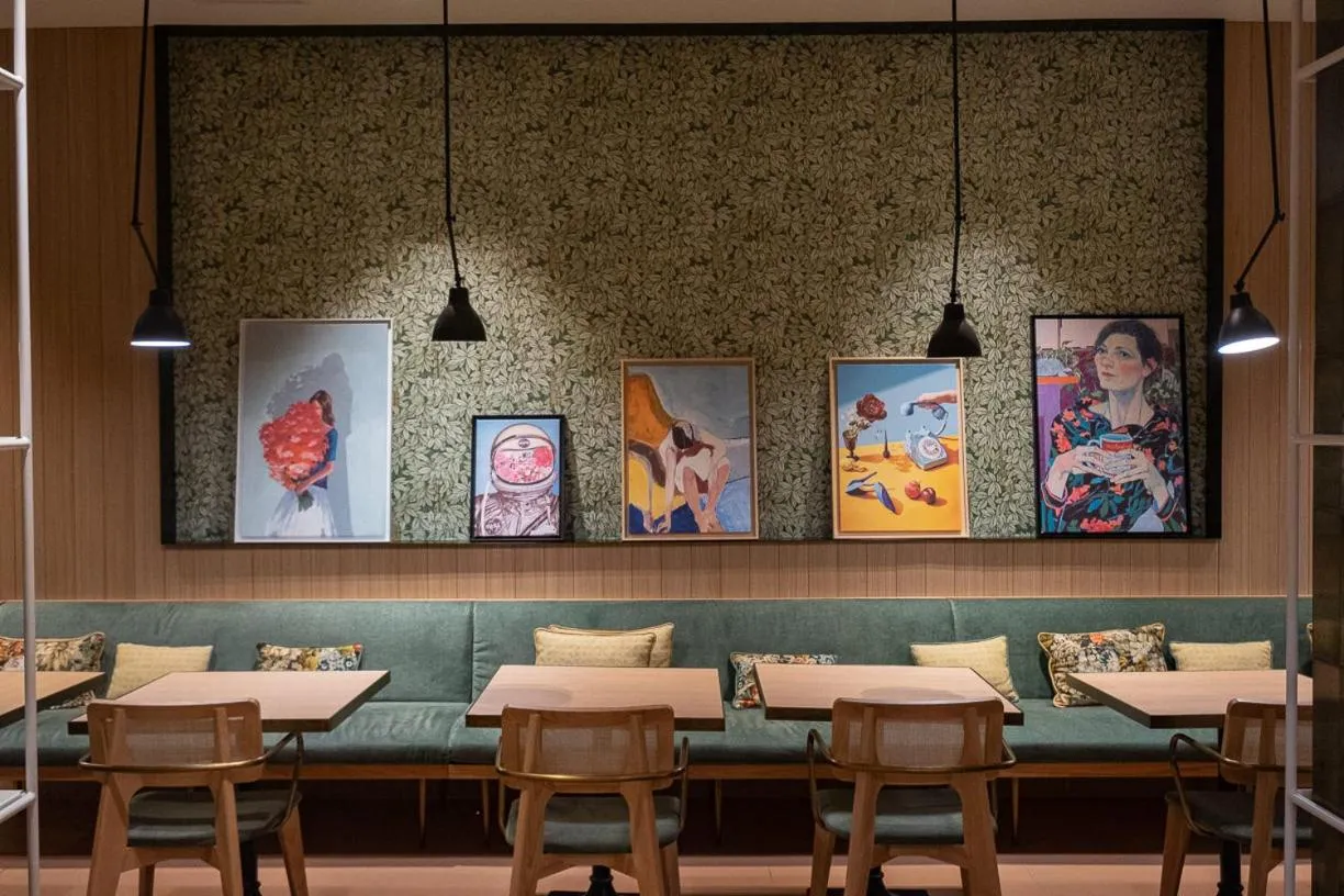 Lounge or bar in Democritus