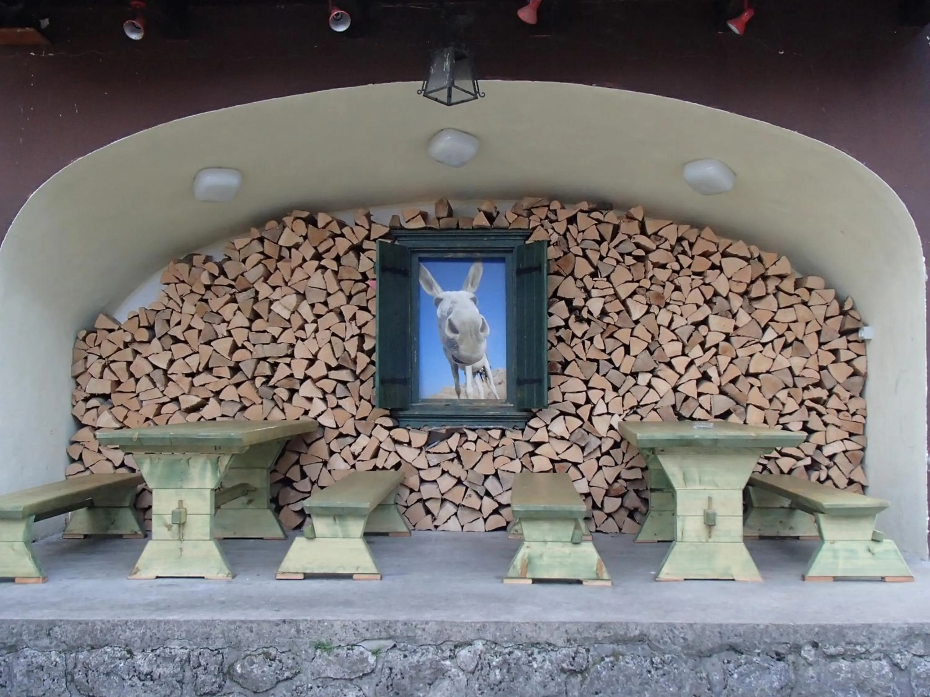 Decorative detail in Hostel pod Voglom