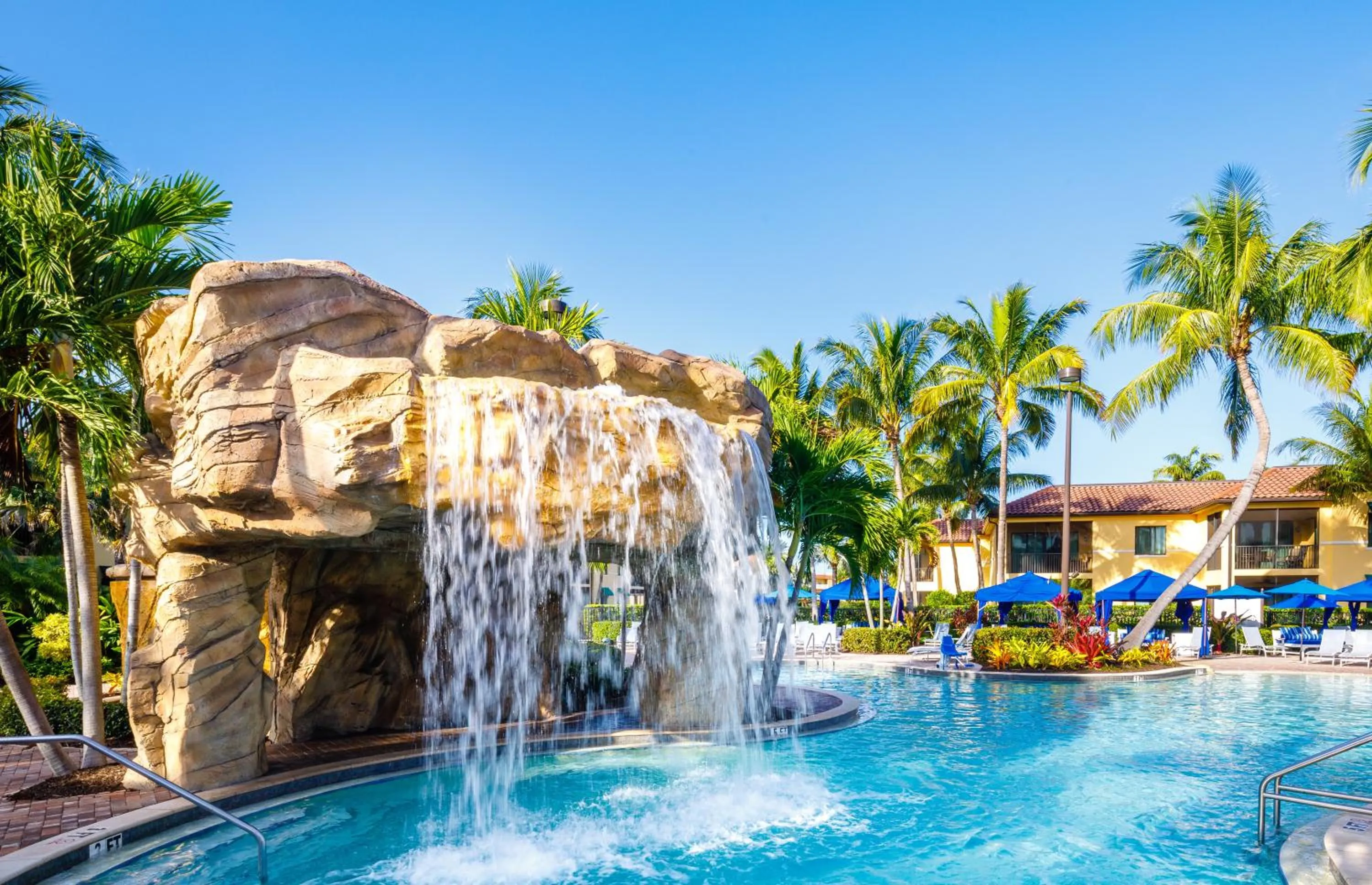 Pool view in Naples Bay Resort and Marina