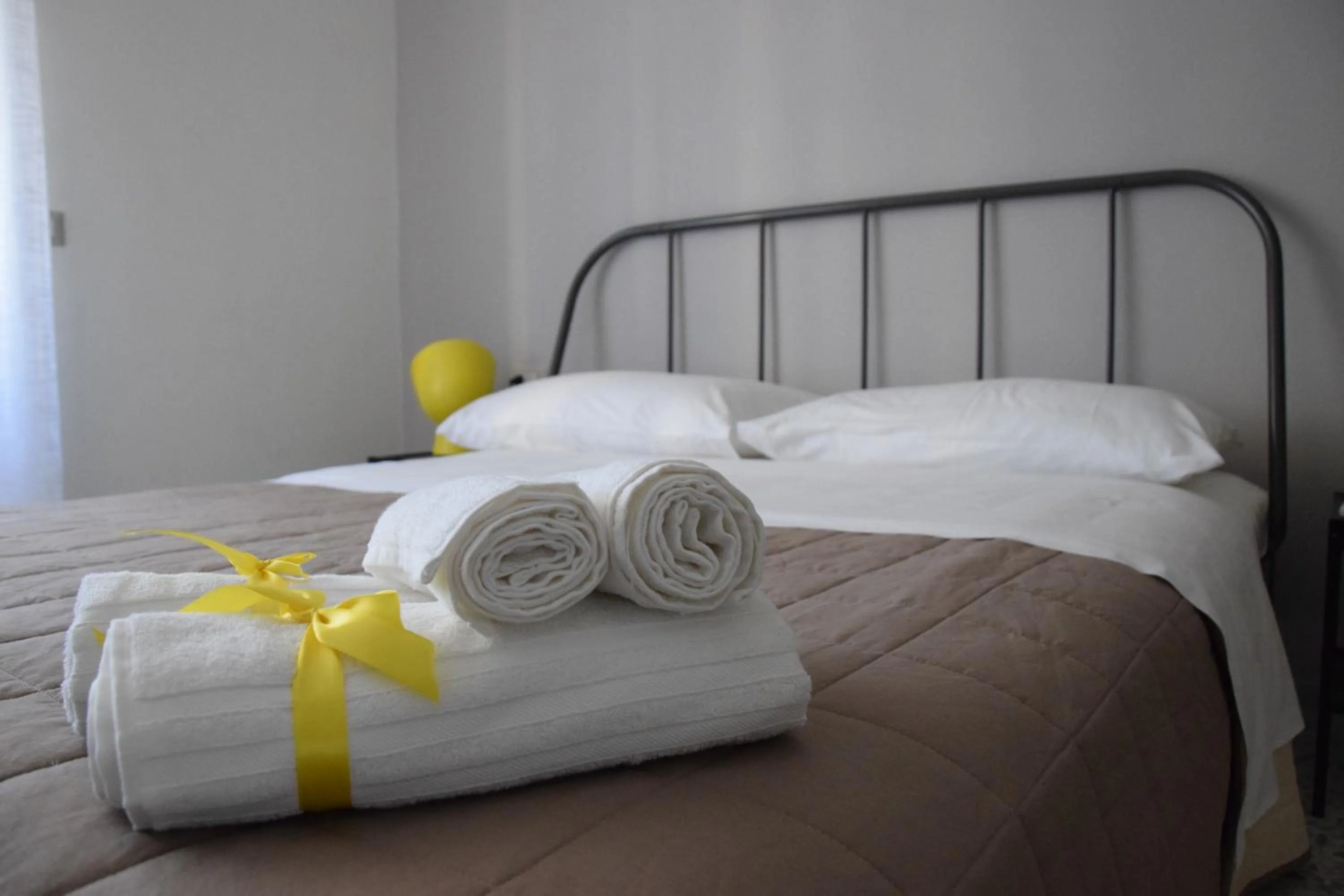 Decorative detail, Bed in San Lorenzo