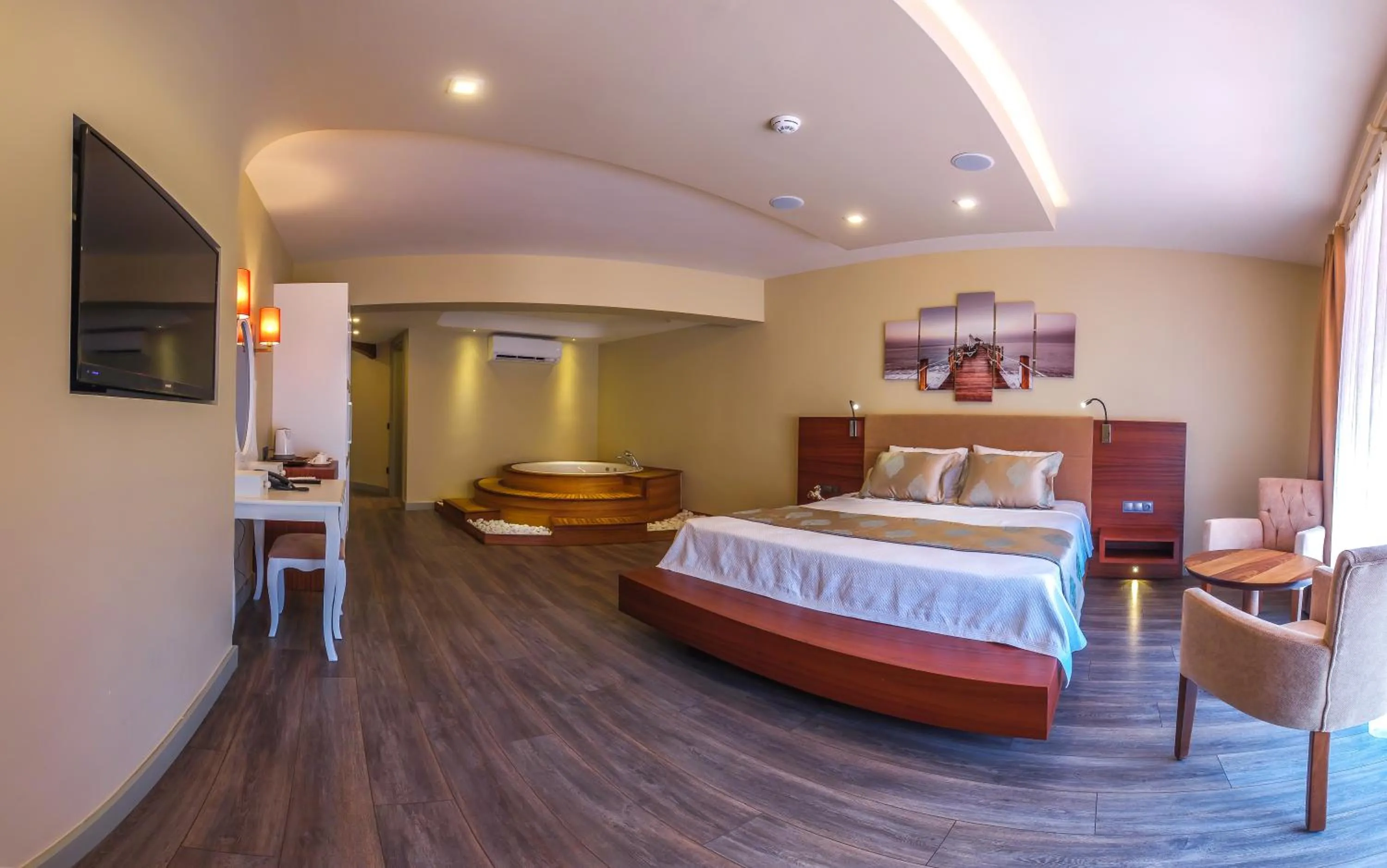 Bed in Göcek Centre Hotel