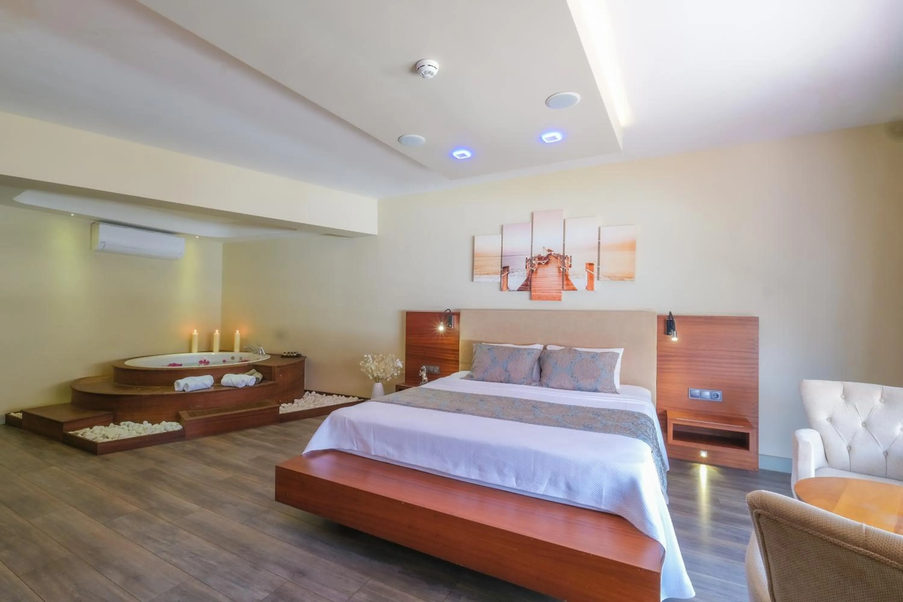 Bed in Göcek Centre Hotel