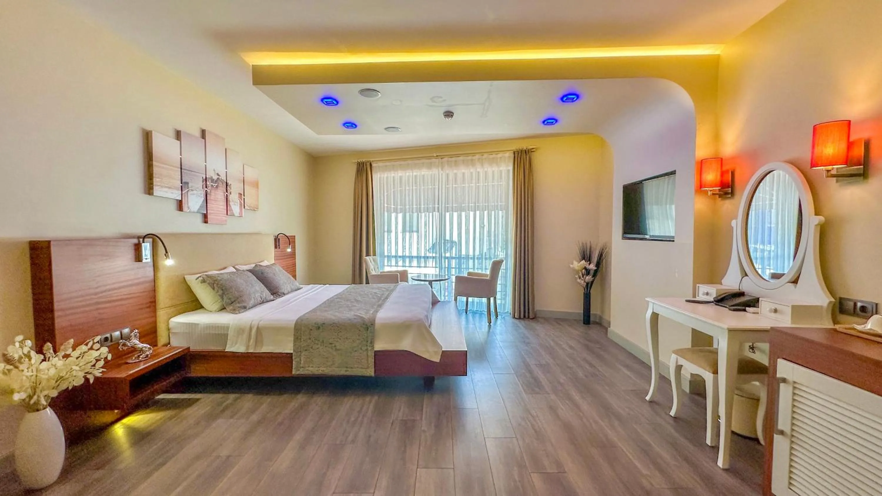 Bed in Göcek Centre Hotel