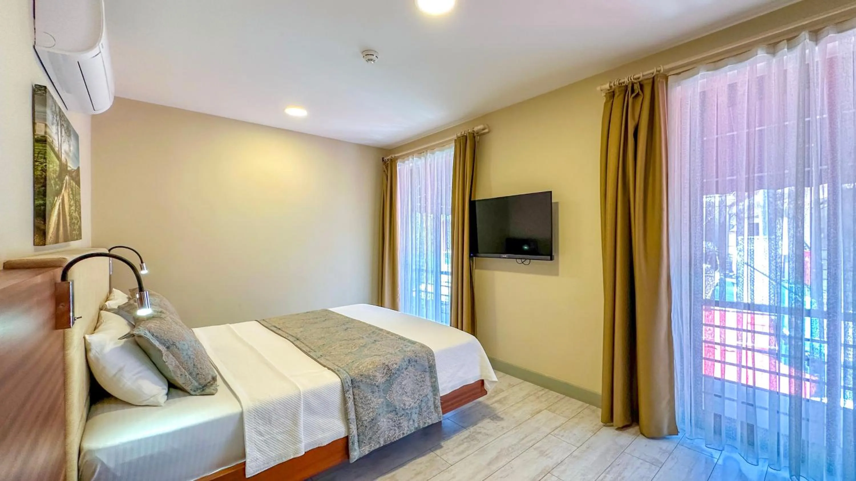 Bed in Göcek Centre Hotel