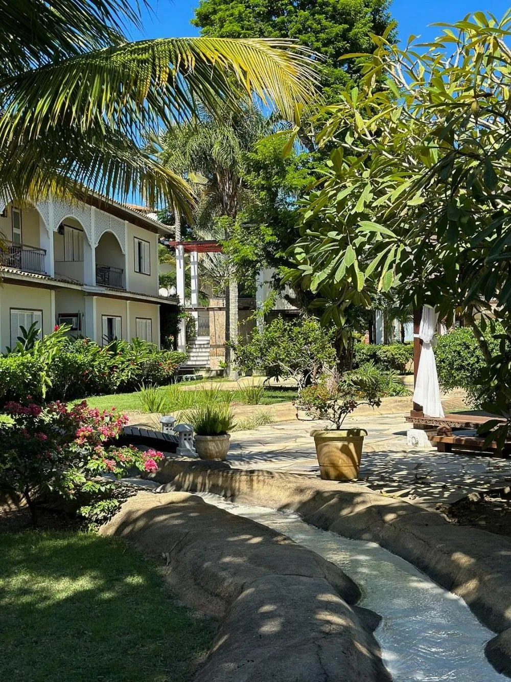 Property building in Pousada Corsario Buzios