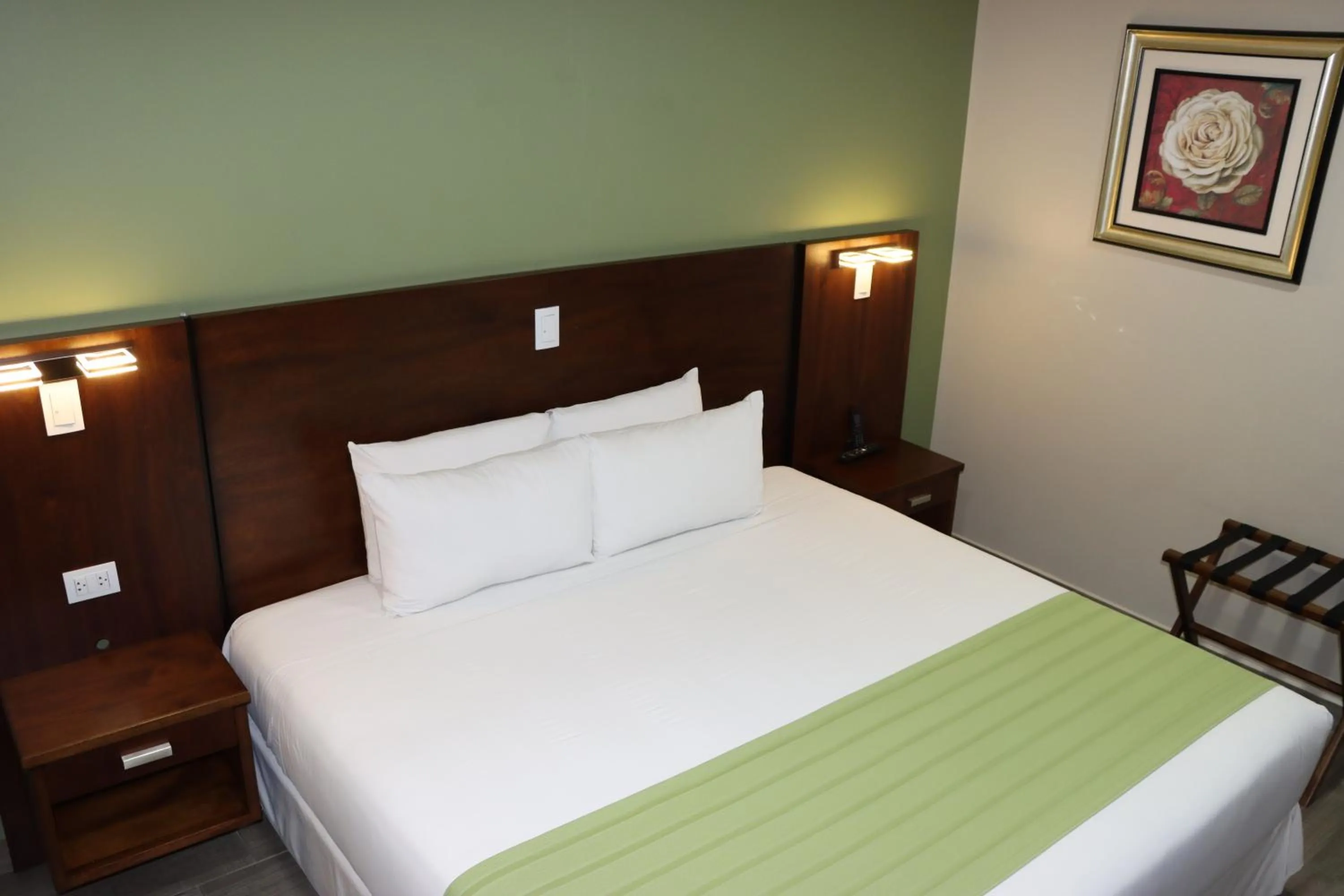 Bed in Hotel San Agustin Plaza