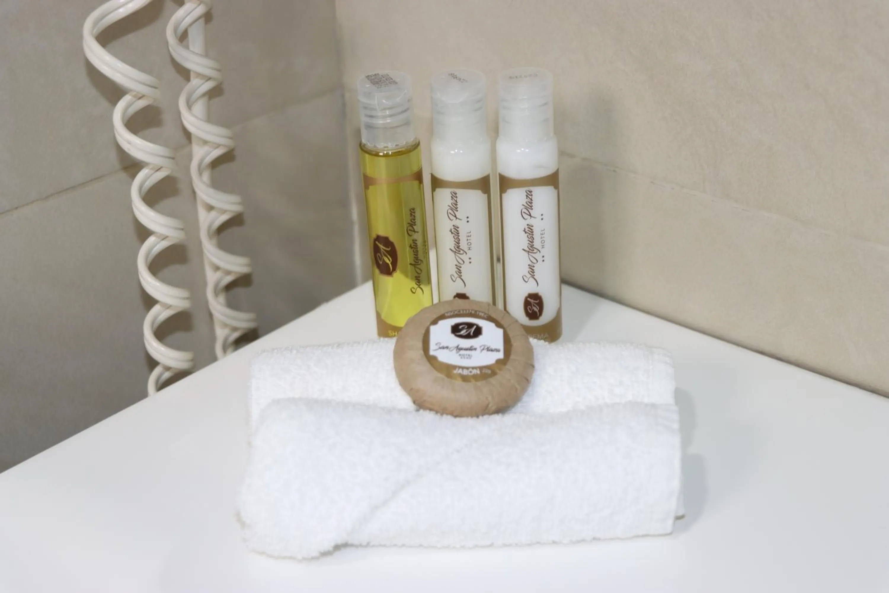 Bathroom in Hotel San Agustin Plaza