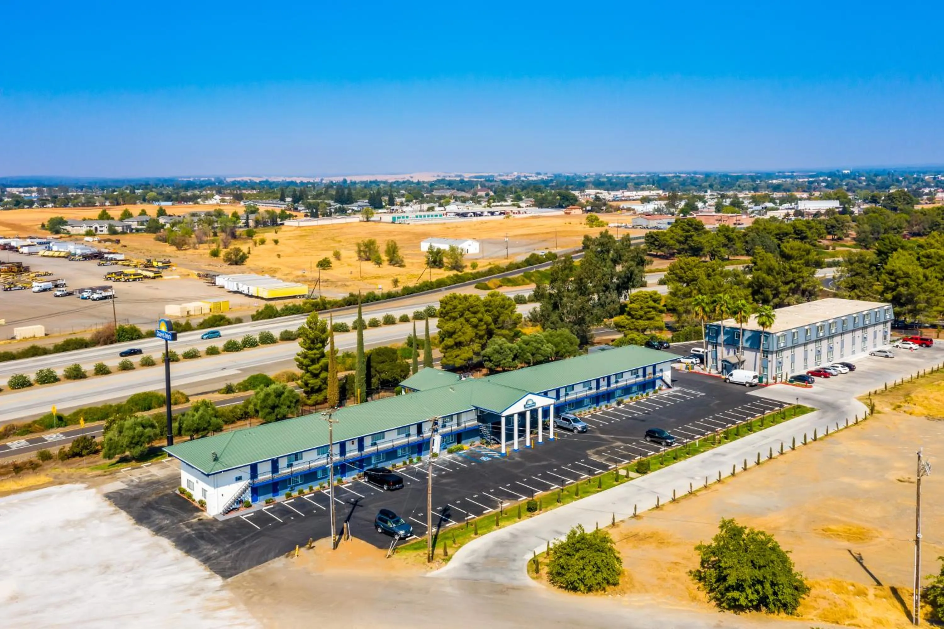 Bird's eye view in Days Inn by Wyndham Red Bluff