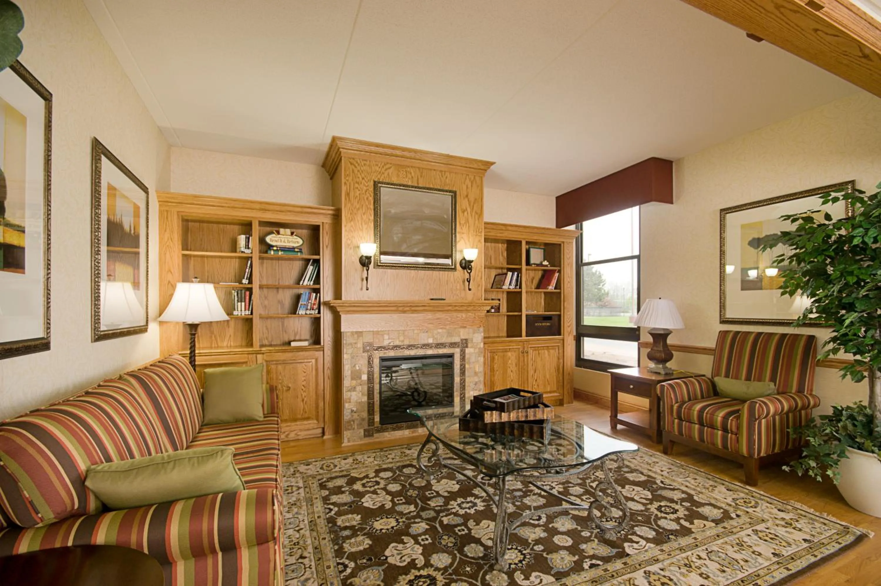 Library in Quality Inn & Suites