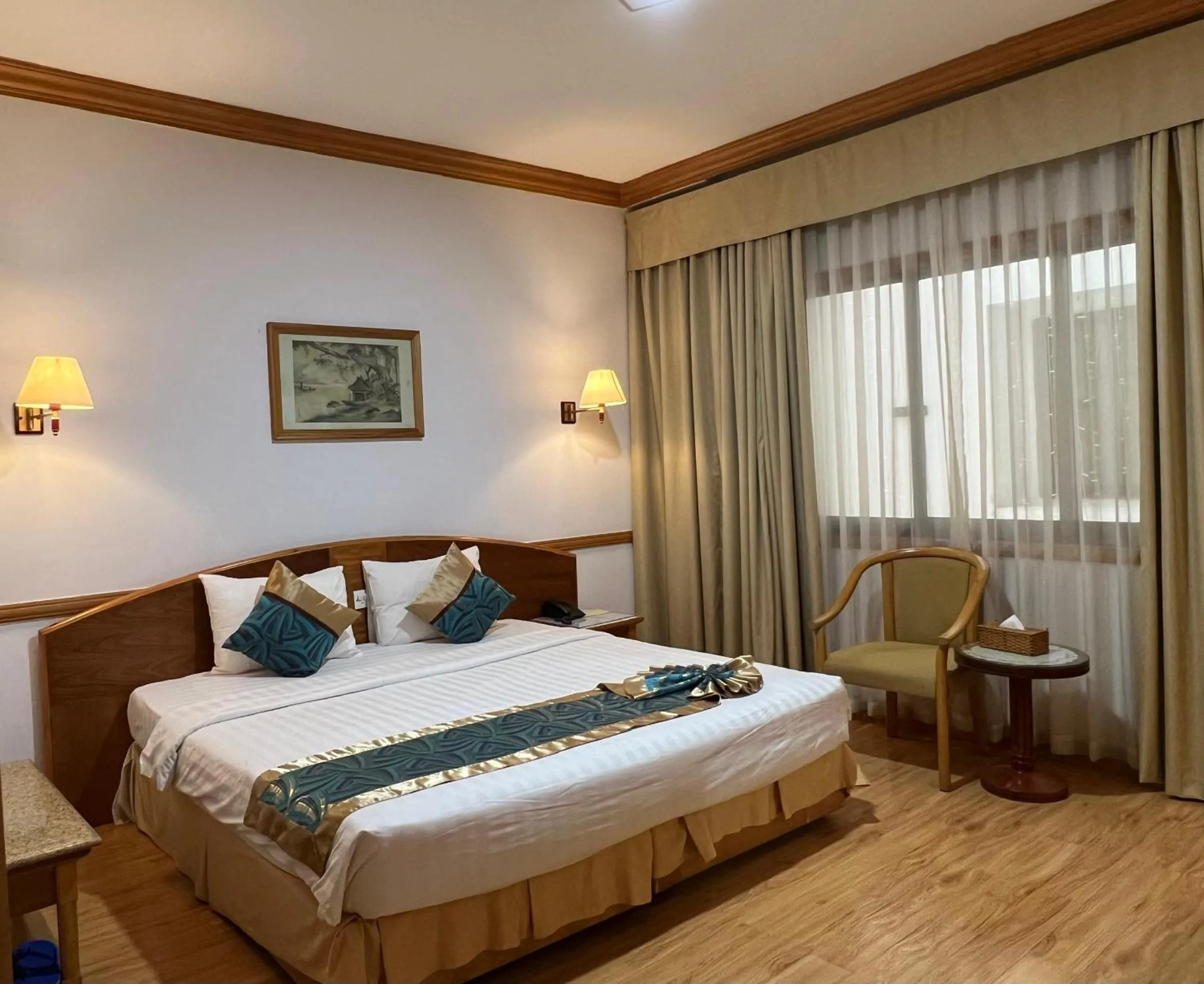 Photo of the whole room, Bed in Oscar Saigon Hotel