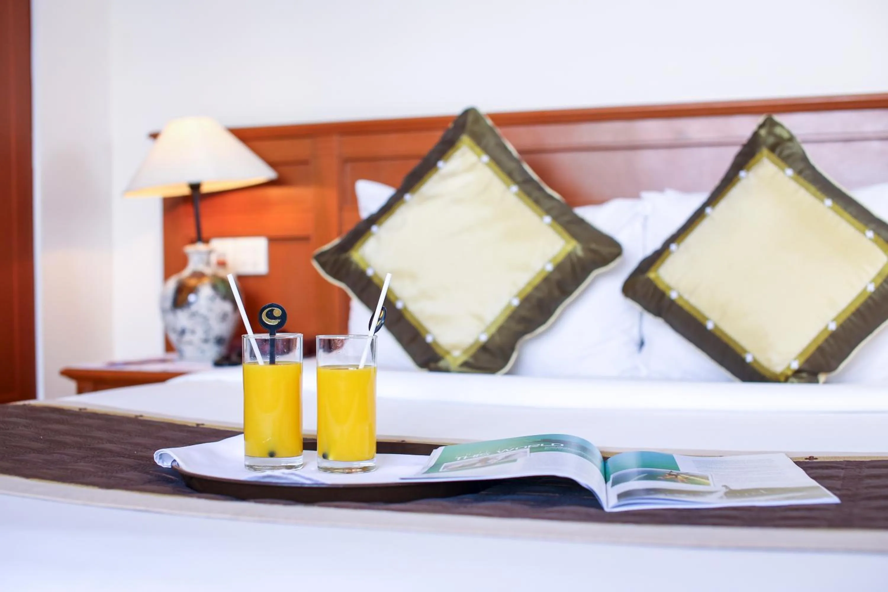 Food and drinks, Bed in Oscar Saigon Hotel