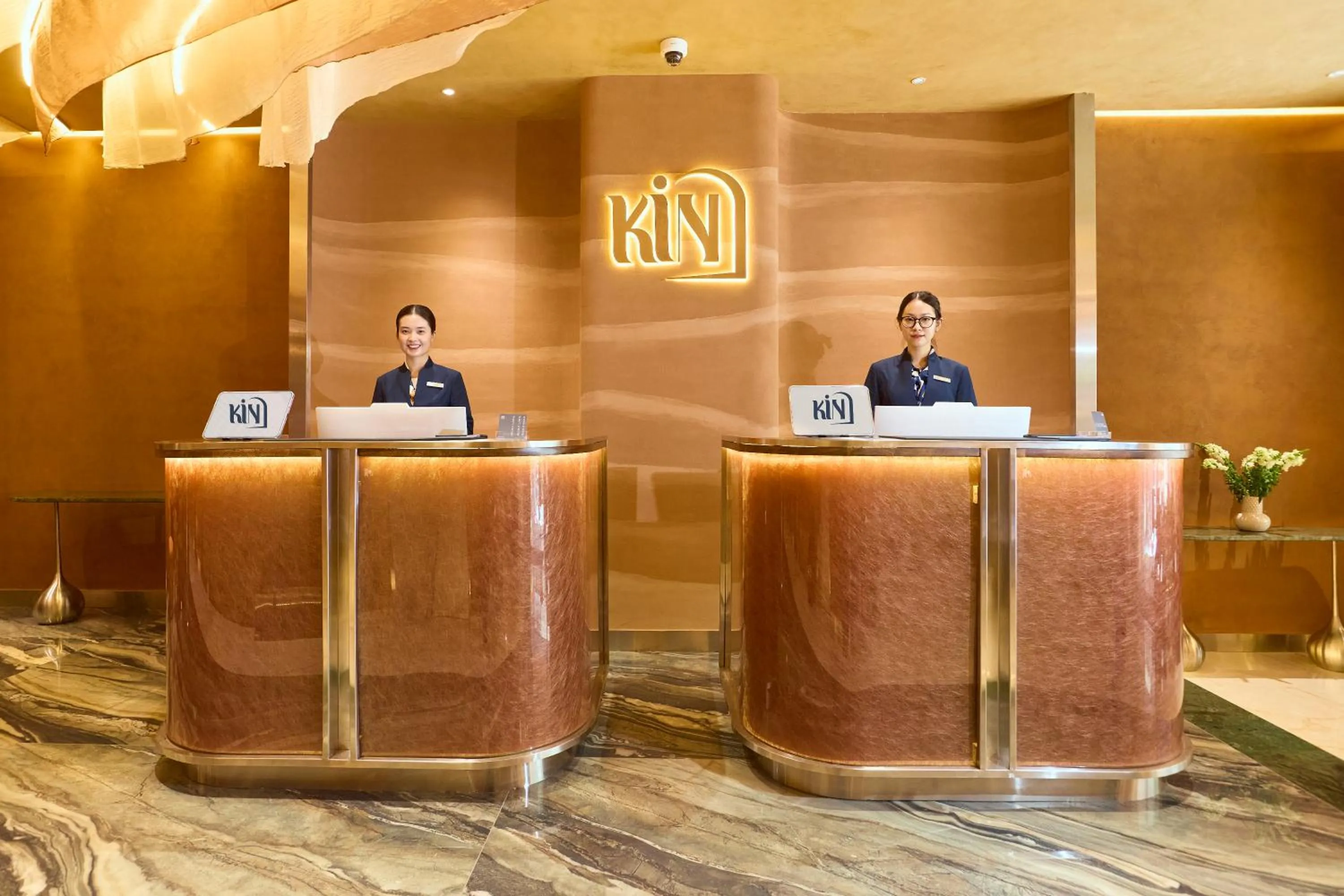 Staff in KiN Hotel Ly Tu Trong Edition