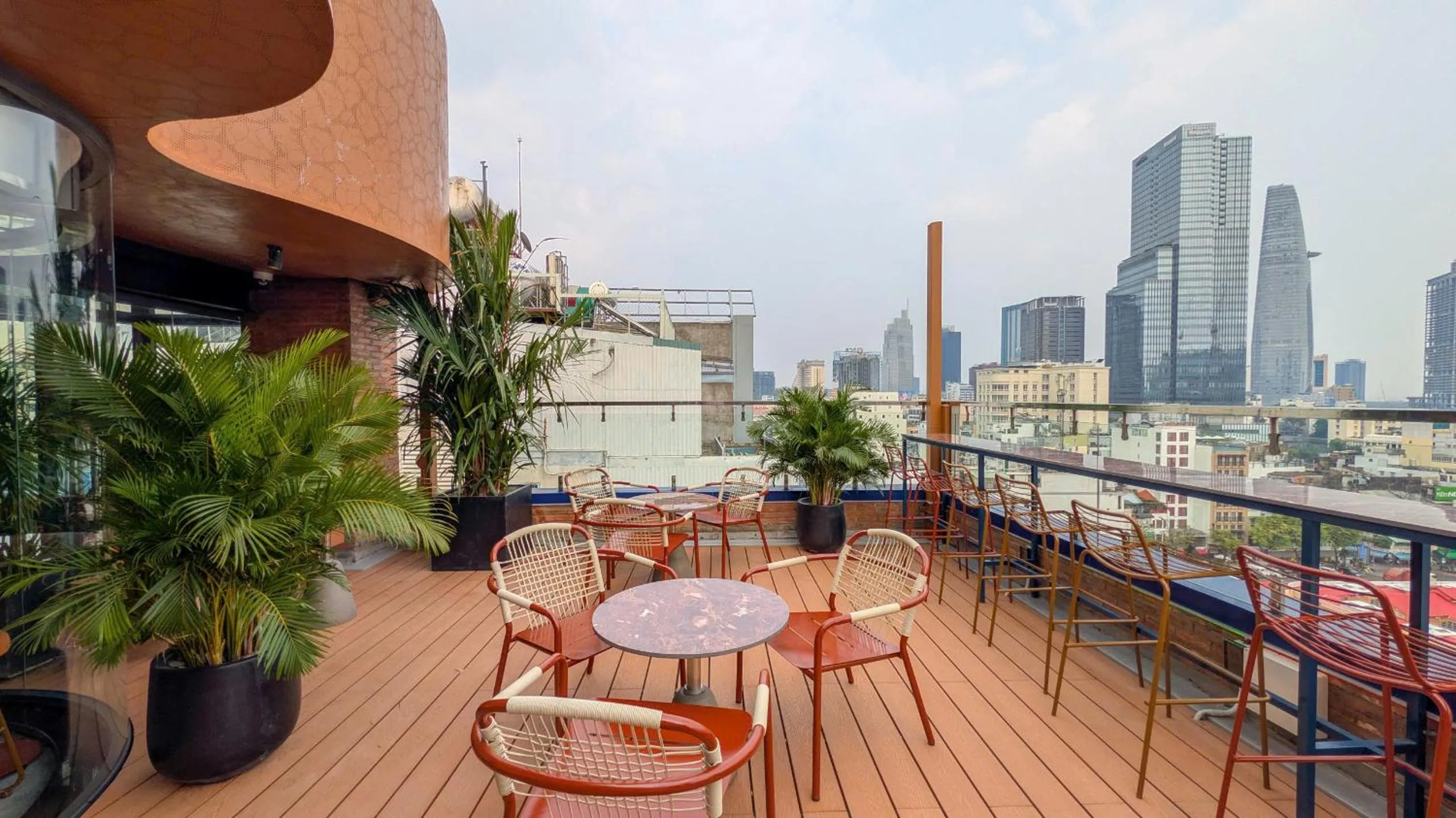 Seating area in KiN Hotel Ly Tu Trong Edition