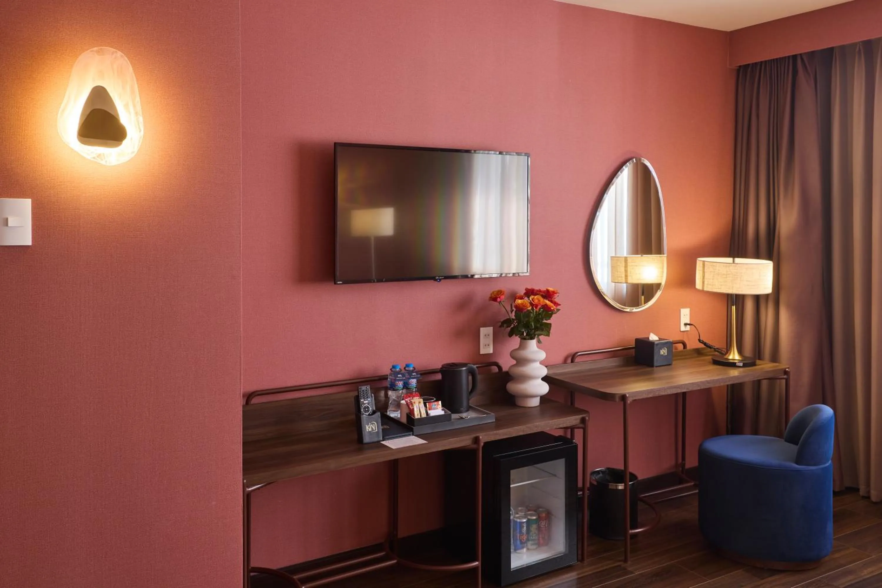 TV and multimedia in KiN Hotel Ly Tu Trong Edition