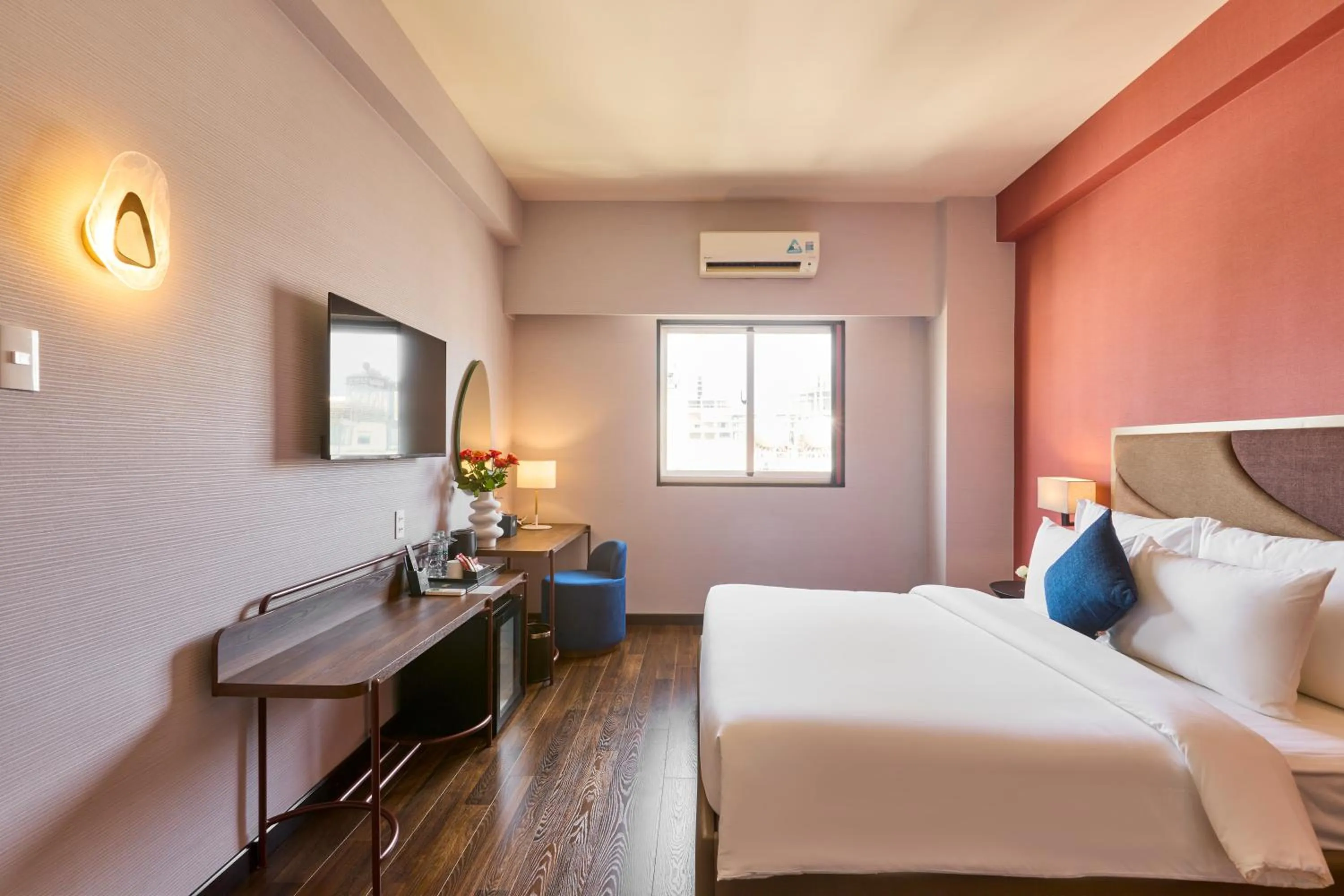 Bed in KiN Hotel Ly Tu Trong Edition