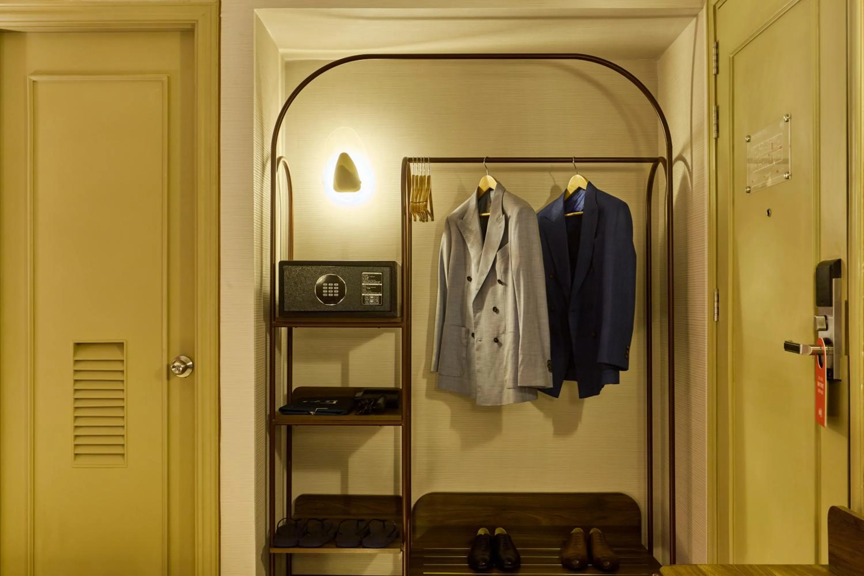 wardrobe in KiN Hotel Ly Tu Trong Edition
