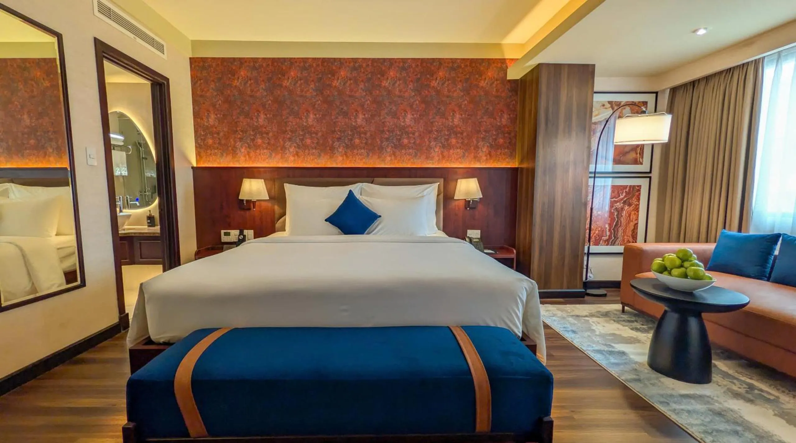 Bedroom, Bed in KiN Hotel Ly Tu Trong Edition