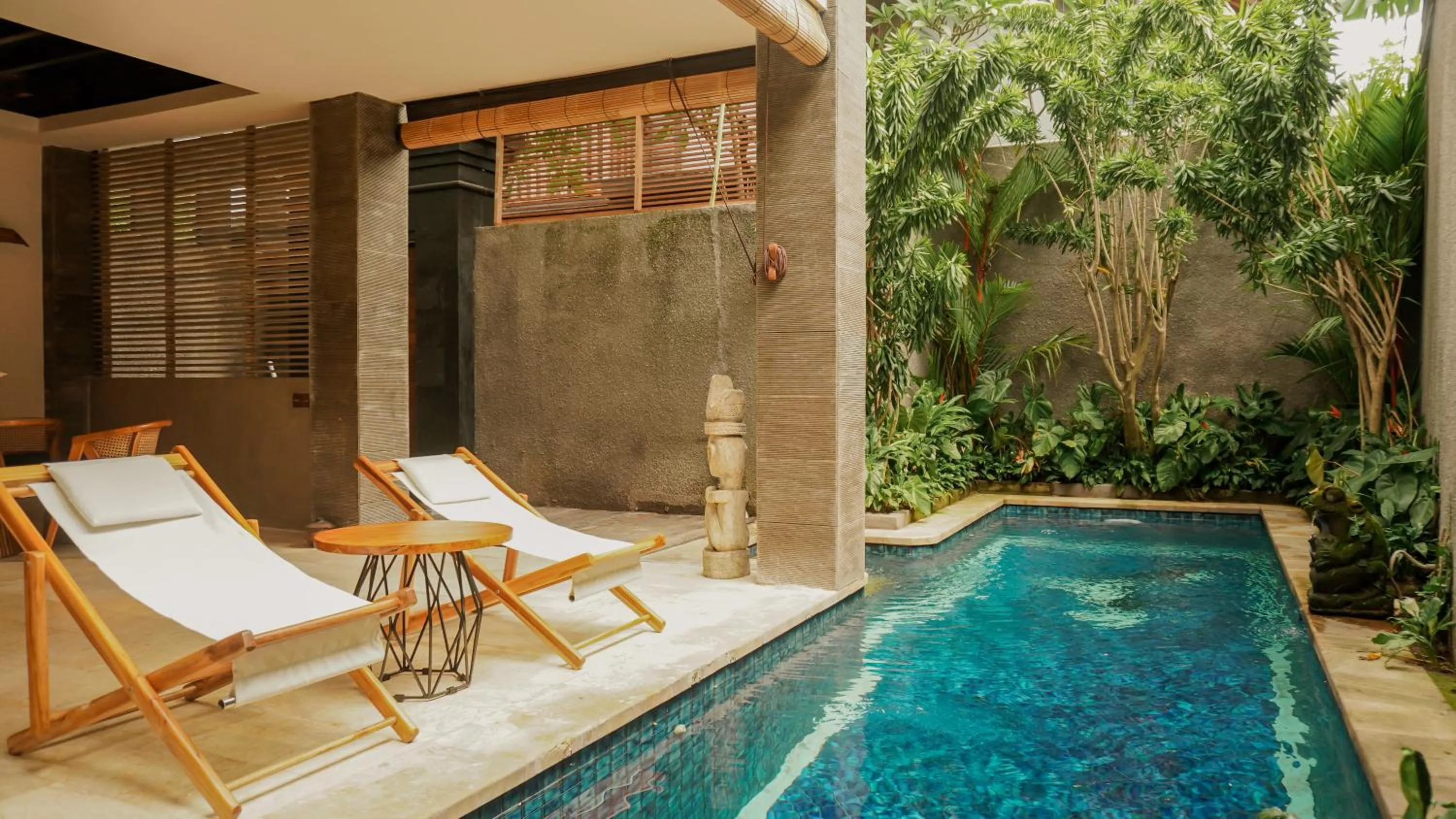 Swimming pool in Annora Villas Seminyak