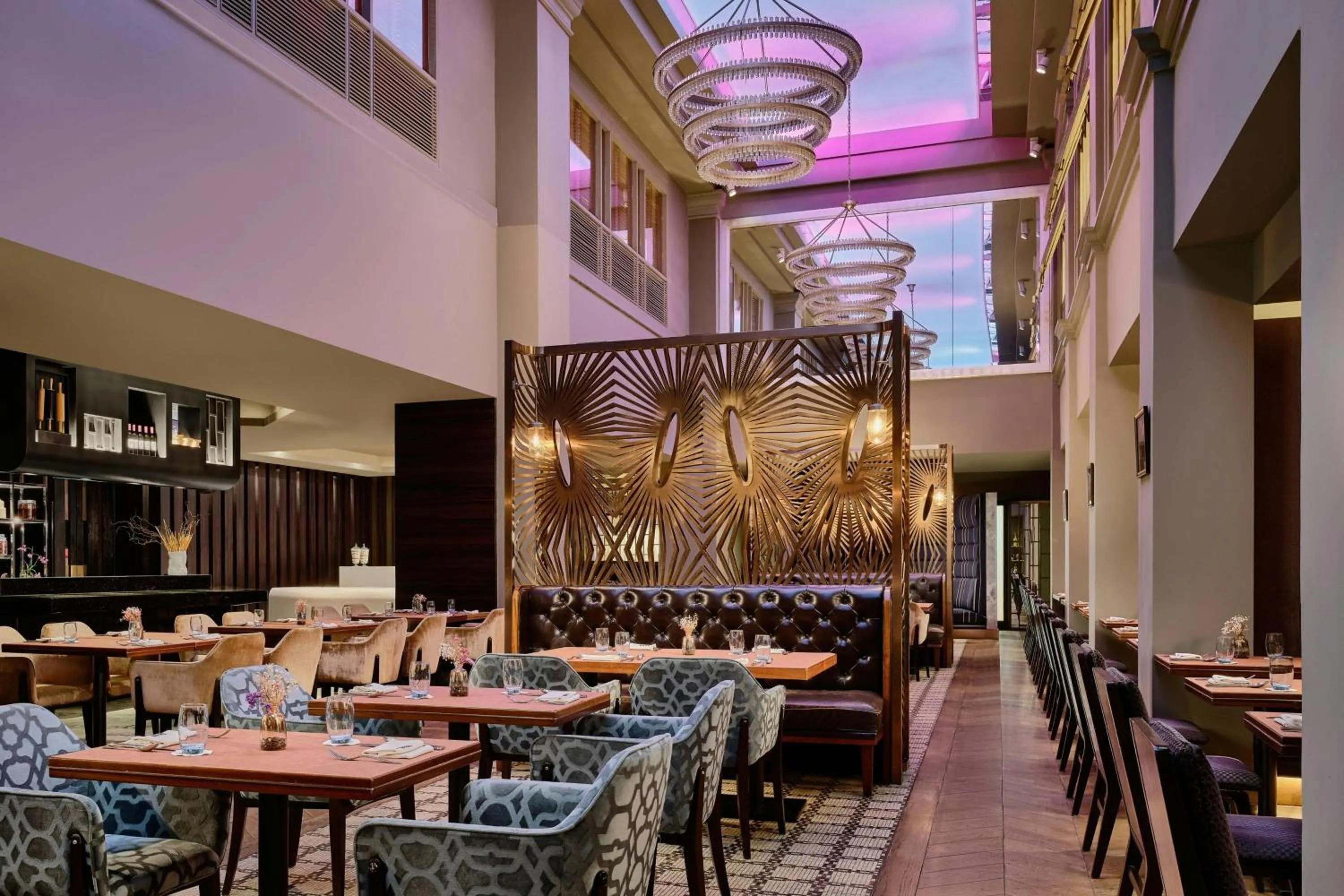 Restaurant/places to eat in Frasers House, a Luxury Collection Hotel, Singapore