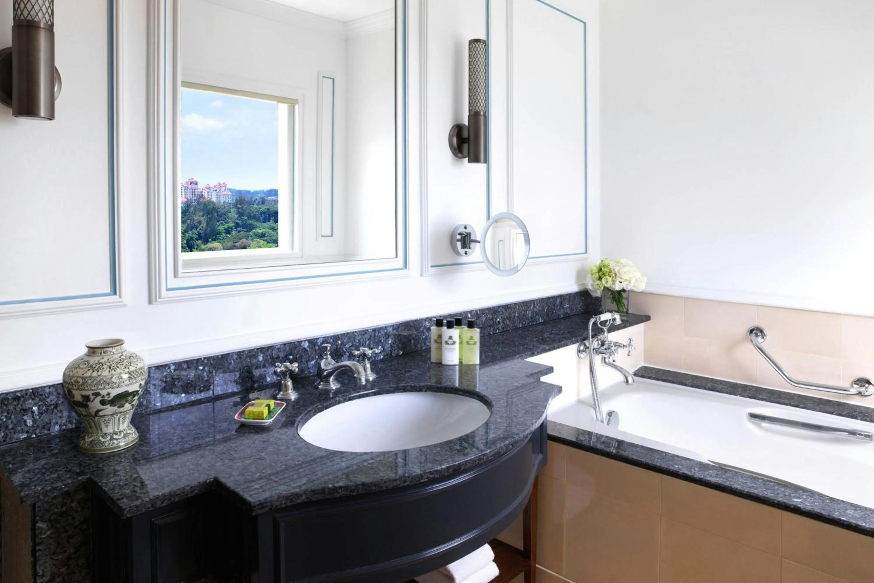 Bathroom in Frasers House, a Luxury Collection Hotel, Singapore