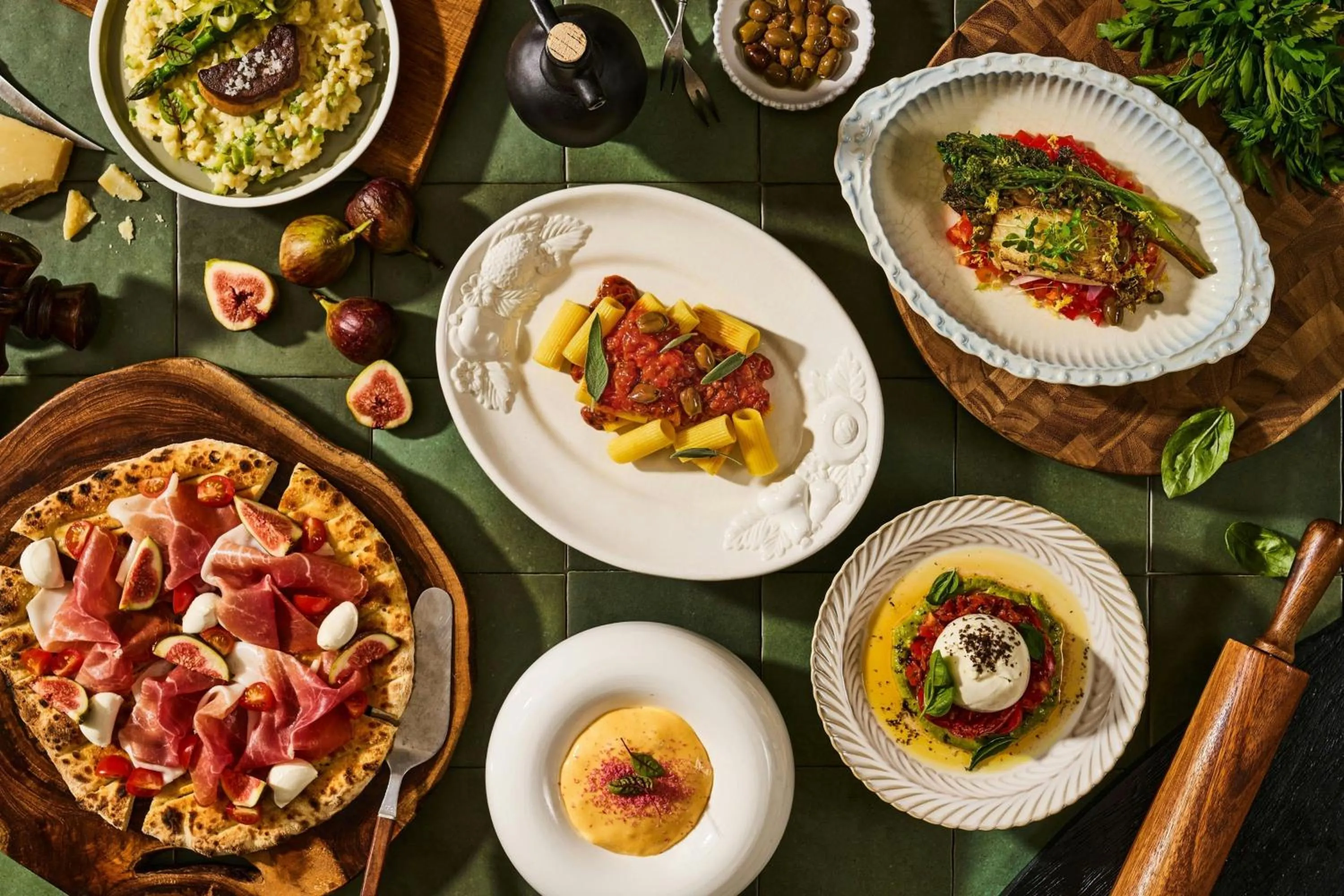 Restaurant/places to eat in Frasers House, a Luxury Collection Hotel, Singapore