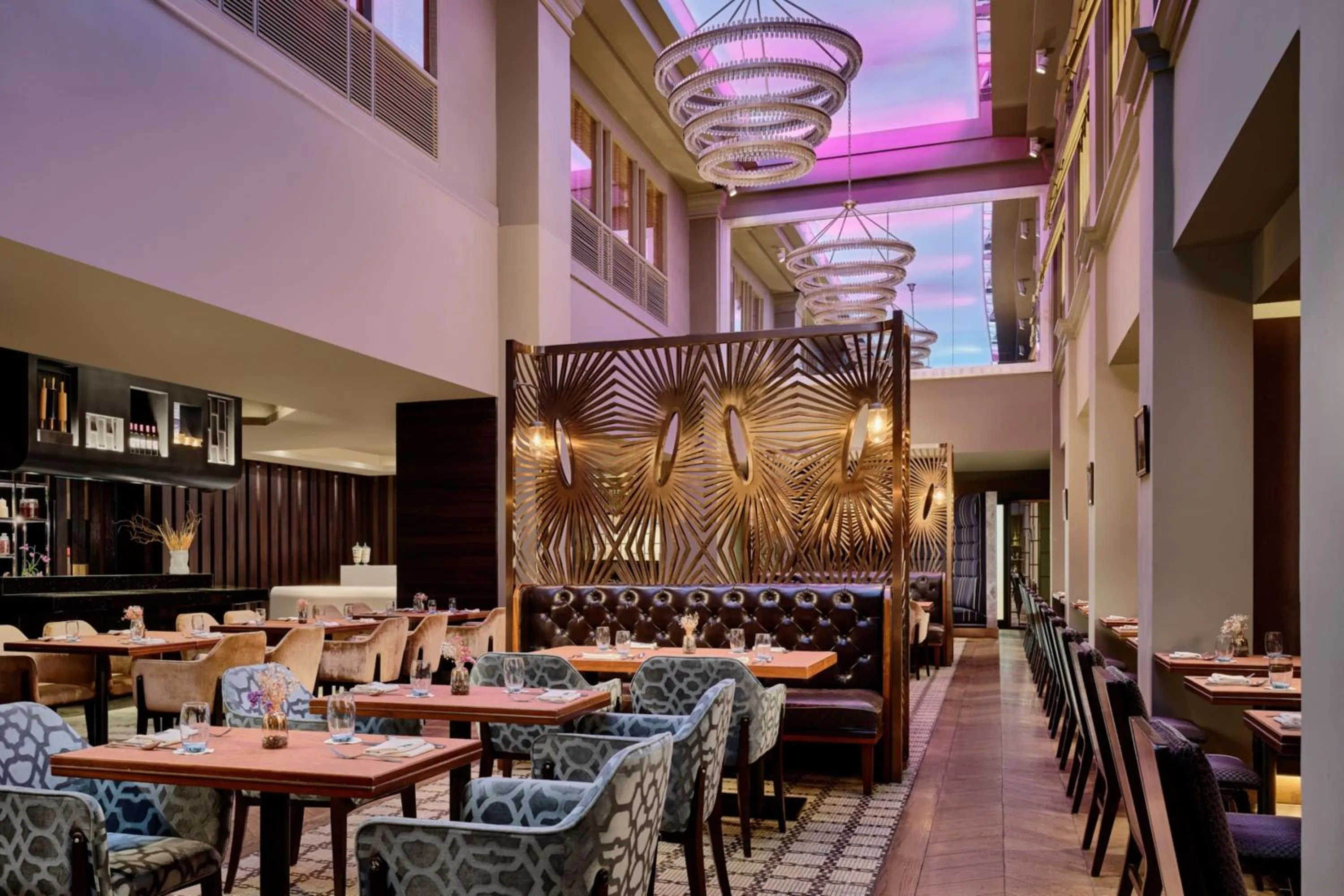 Restaurant/places to eat in InterContinental Singapore by IHG