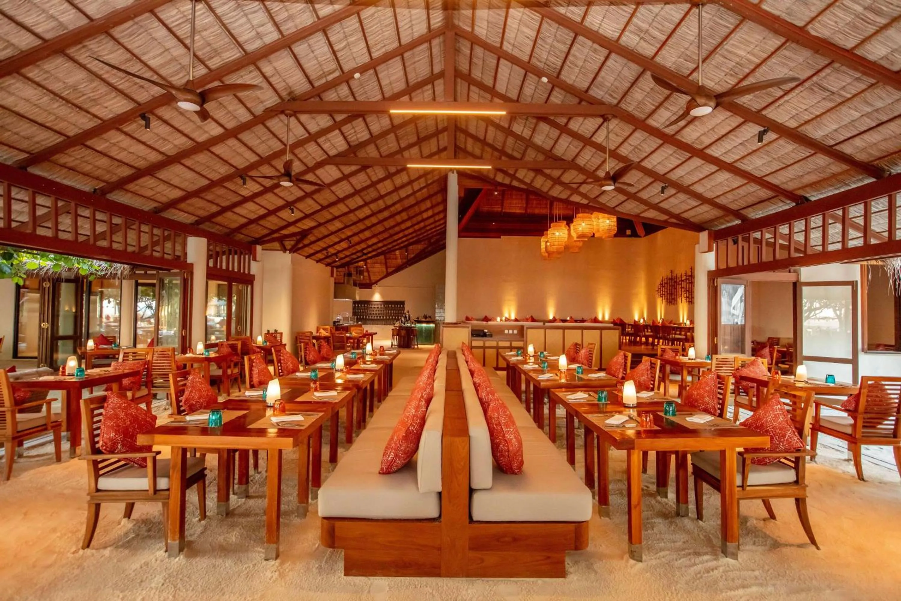Restaurant/places to eat in Conrad Maldives Rangali Island