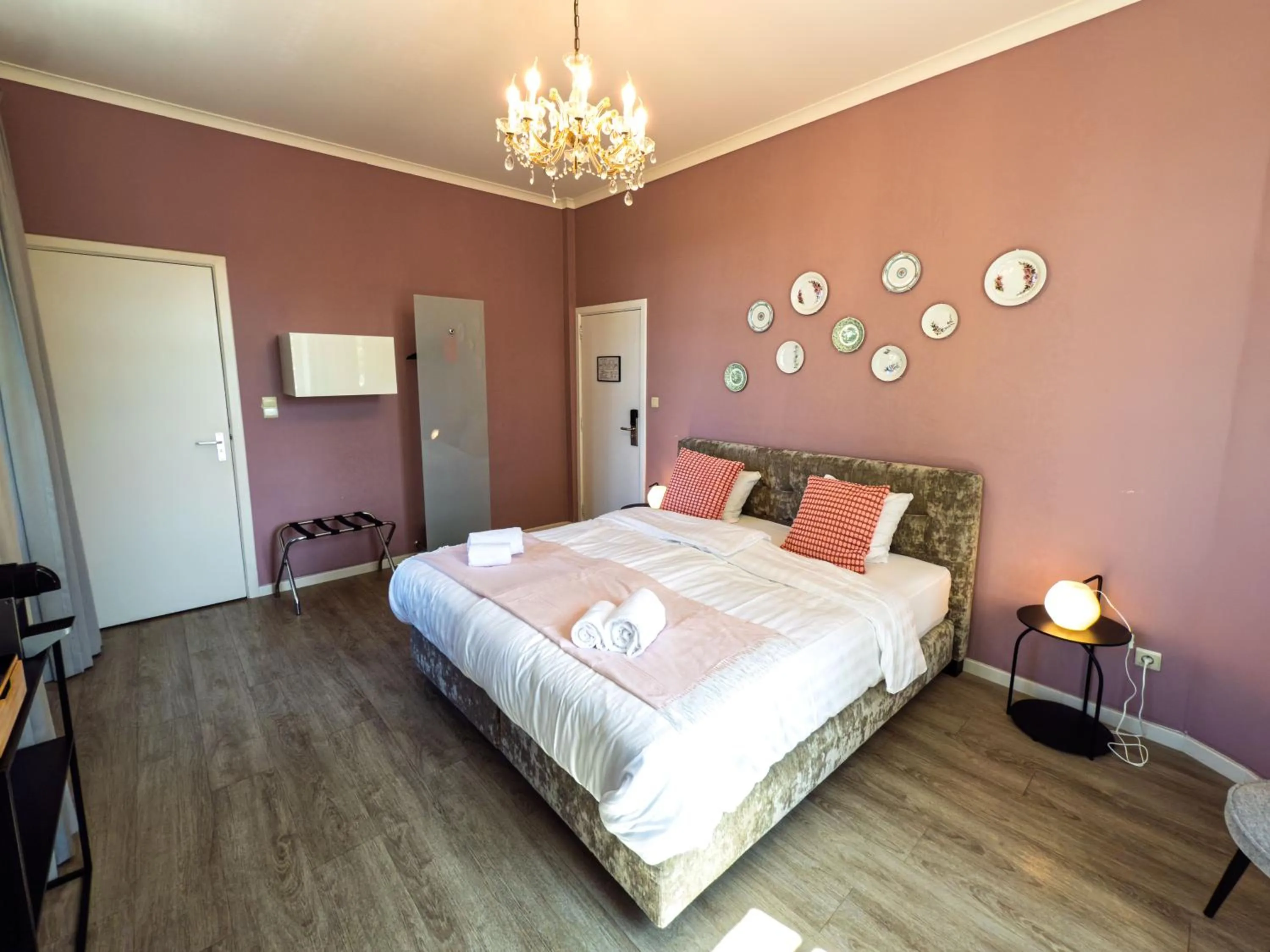 Bedroom, Bed in Kasteel Pietersheim Maastricht - Lanaken