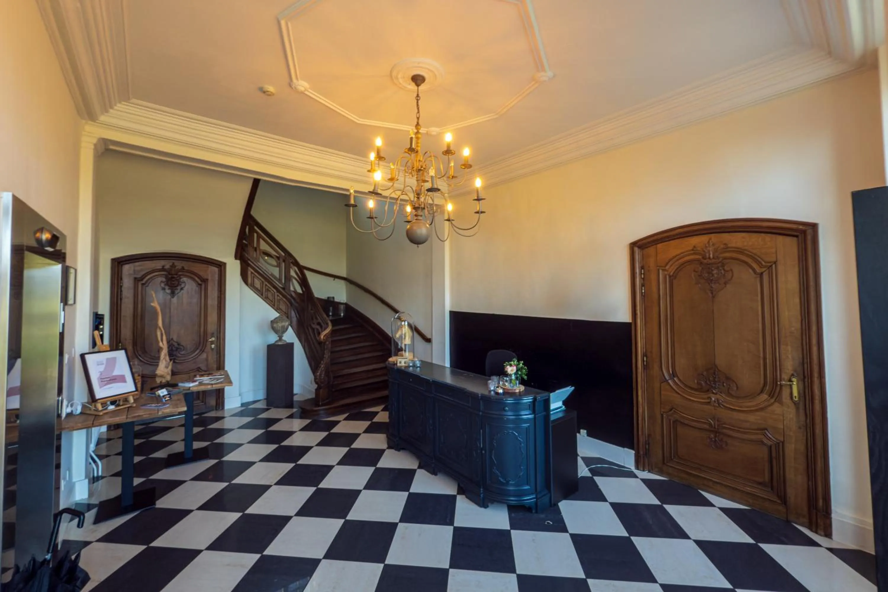 Lobby or reception in Kasteel Pietersheim Maastricht - Lanaken