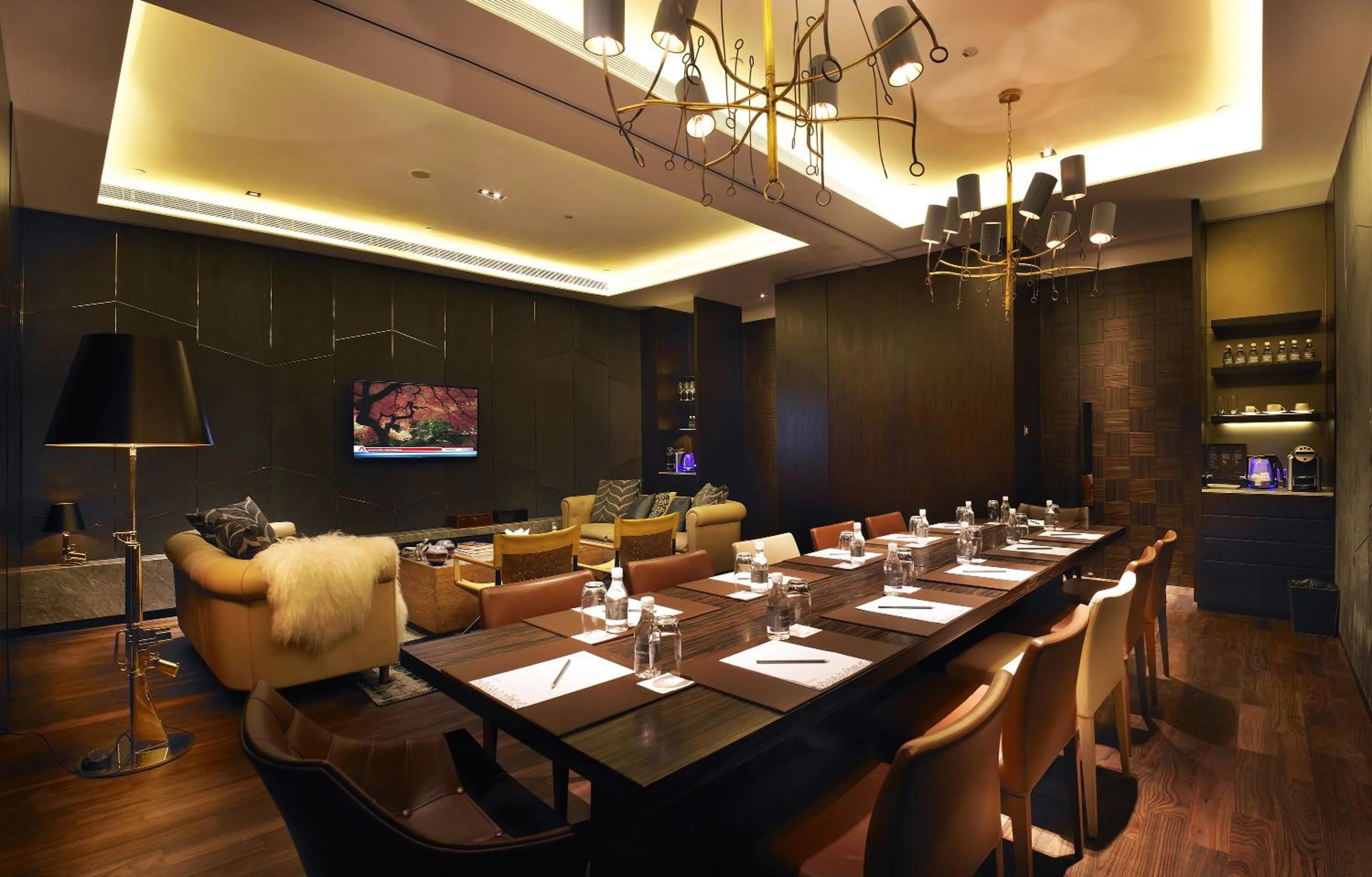 Business facilities in Naumi Hotel Singapore