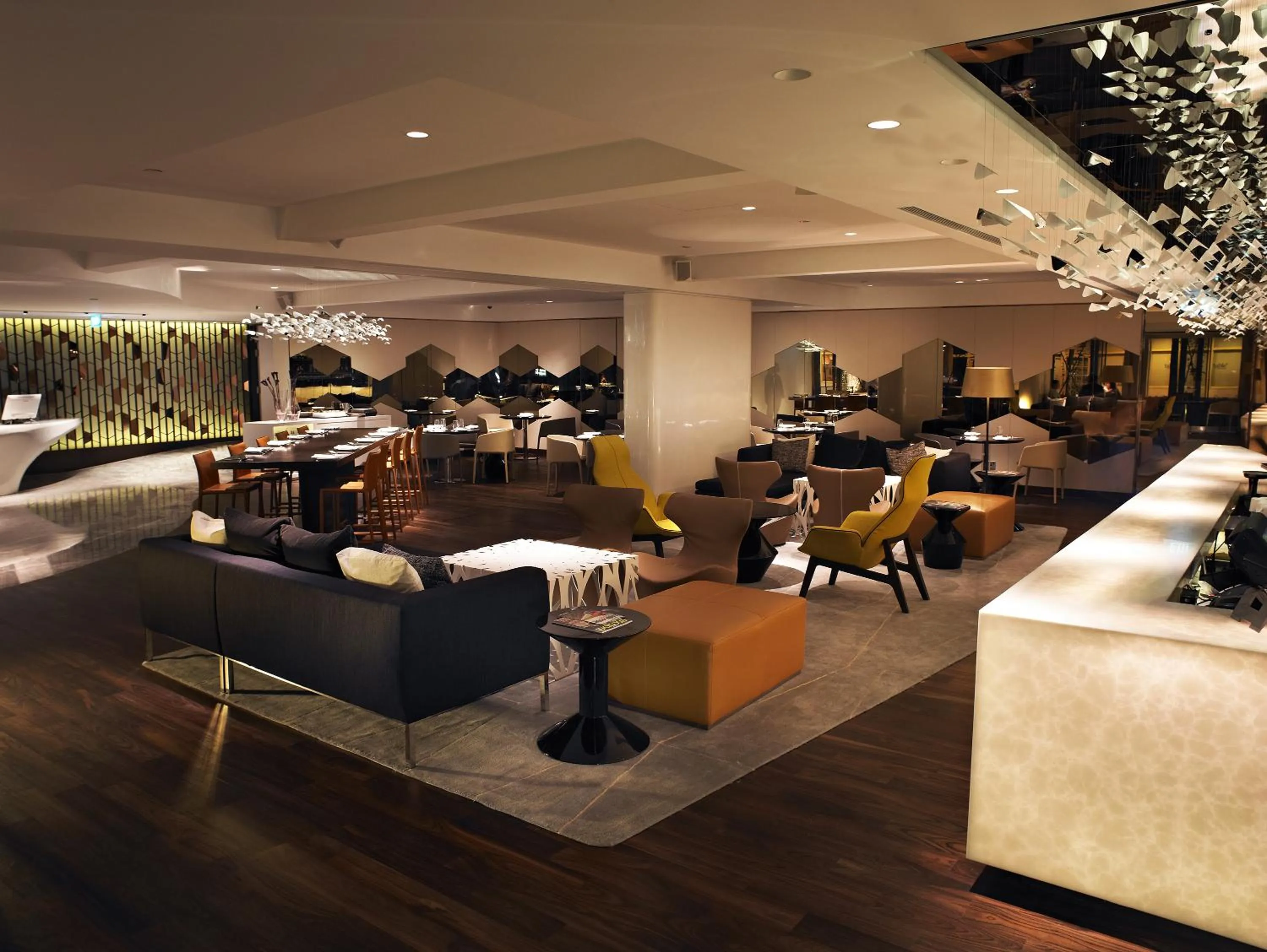 Restaurant/places to eat in Naumi Hotel Singapore