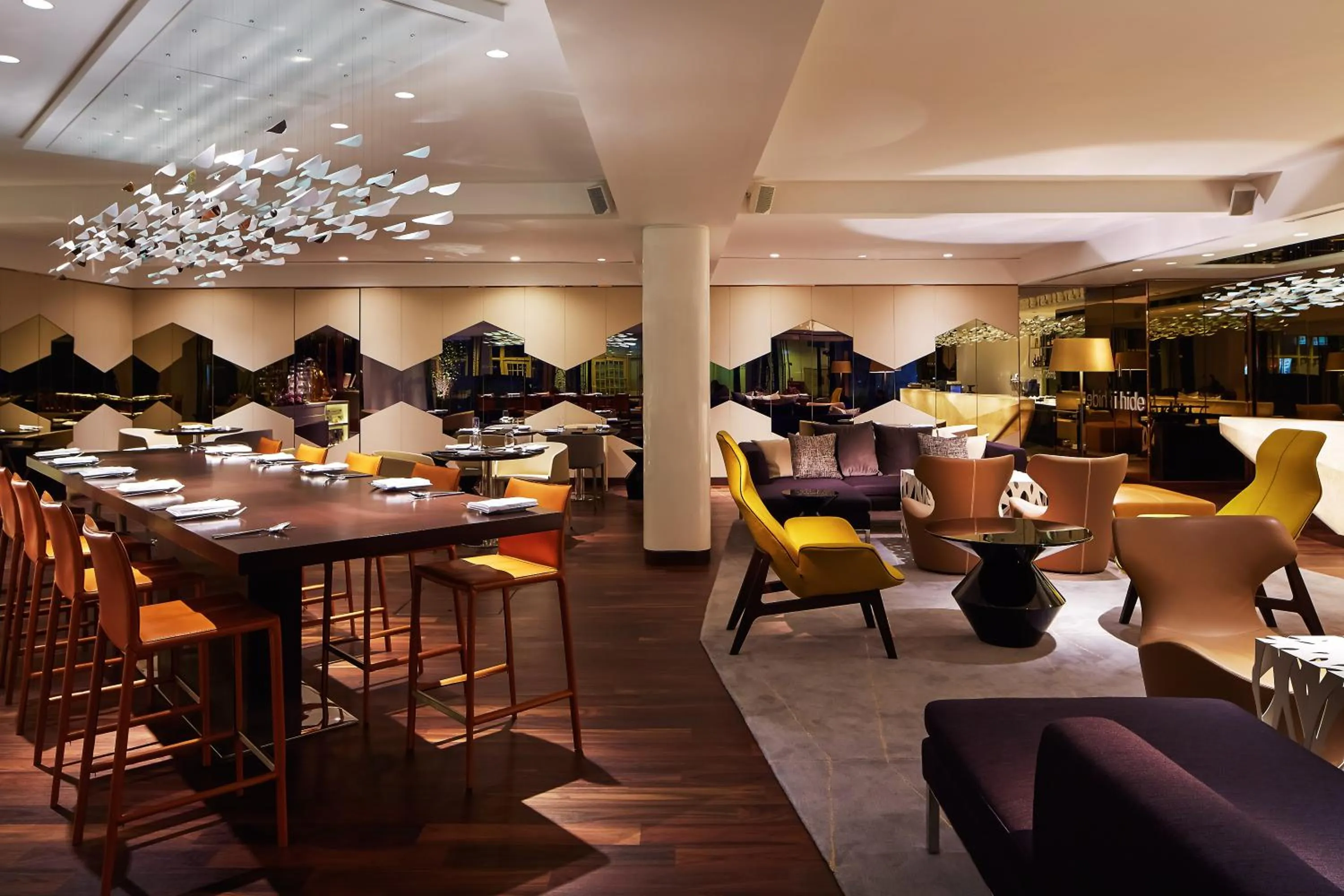 Restaurant/places to eat in Naumi Hotel Singapore